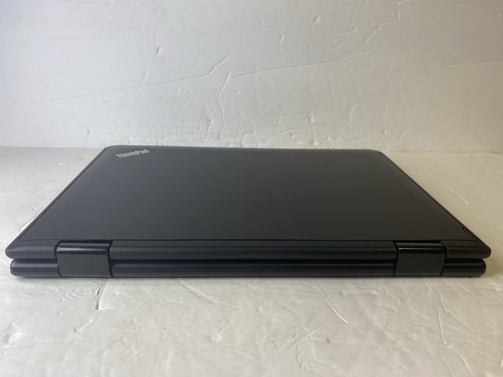 Lenovo ThinkPad Yoga 11e 11.6in 2 in 1 flip TouchScreen Windows 10