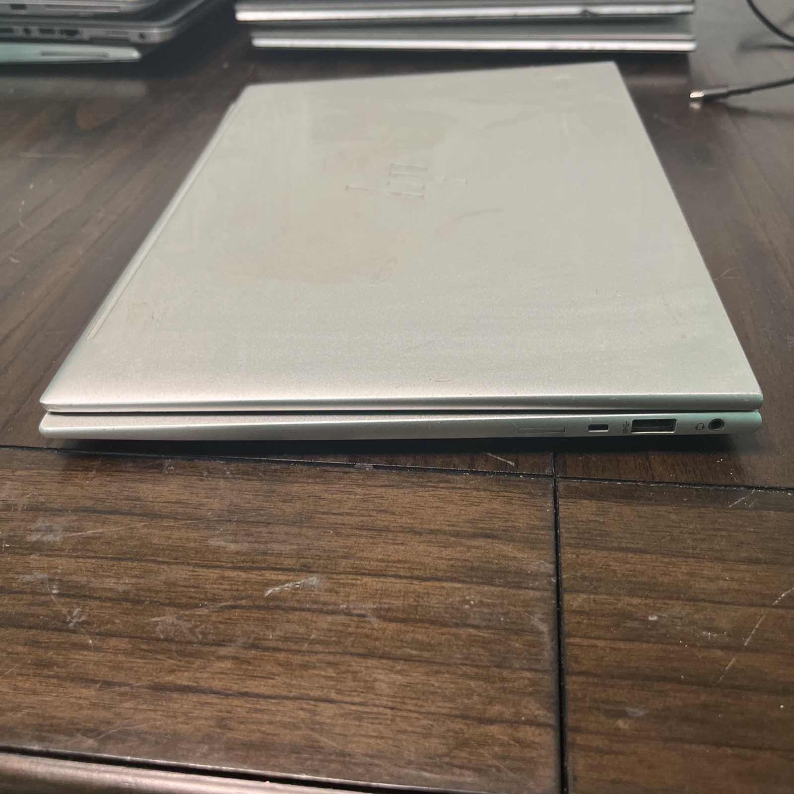 HP EliteBook 840 G10 Laptop i7 1365U 4.7GHz No Ram or SSD no power for parts