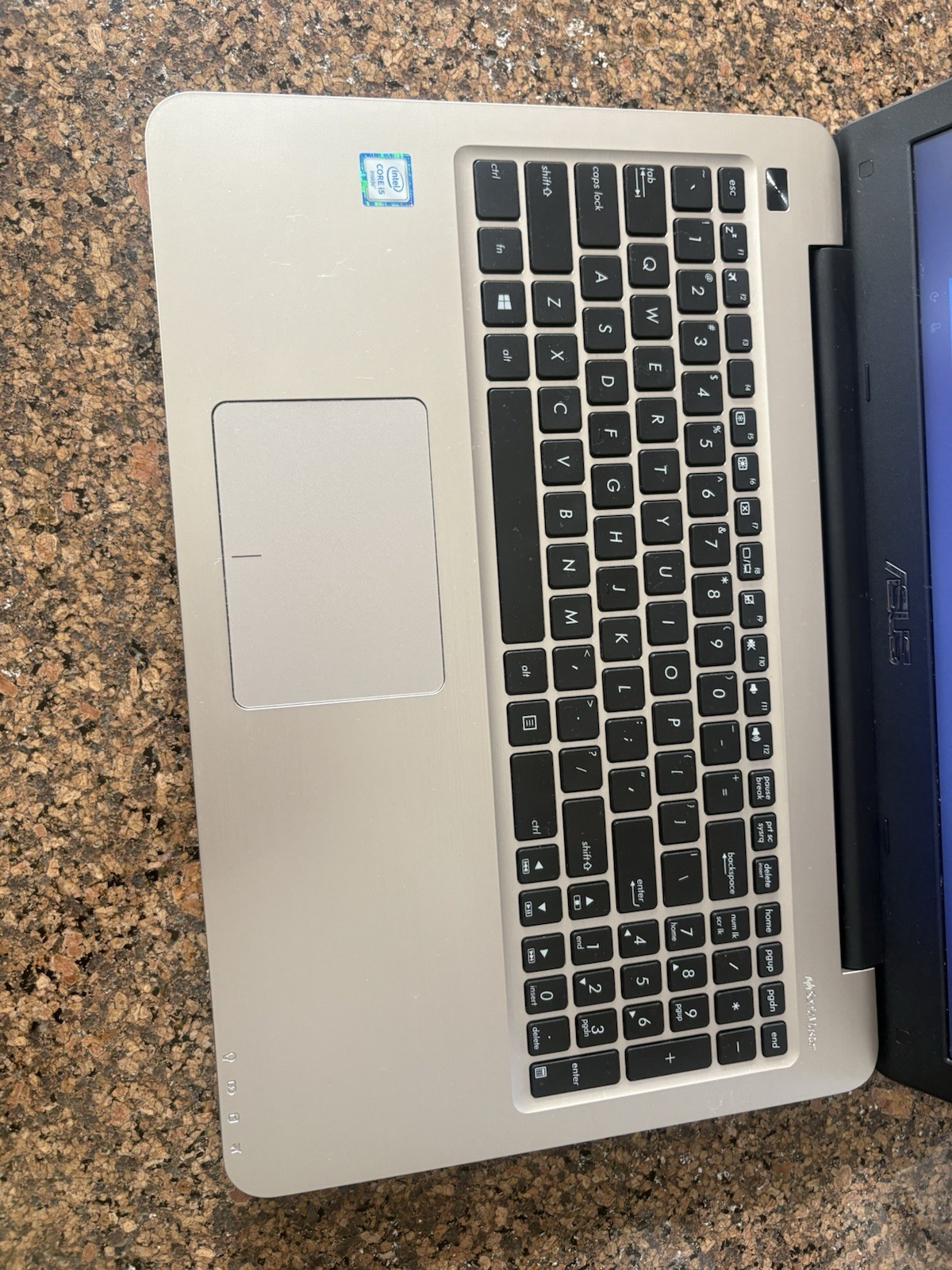 ASUS VivoBook 15.6″ Core i5 2.5GHz 8GB RAM 1TB HDD Win10 Silver