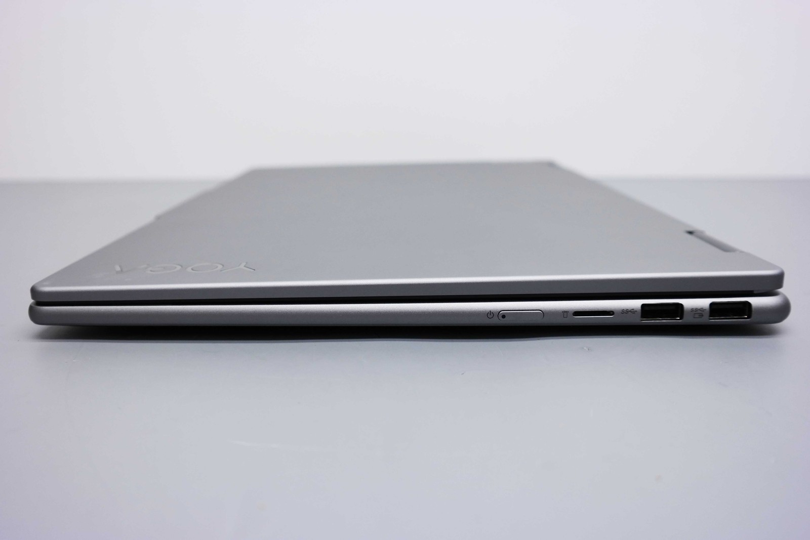 Lenovo Yoga 7 16ARP8 16″ Ryzen 5 7535U 8GB 512GB SSD