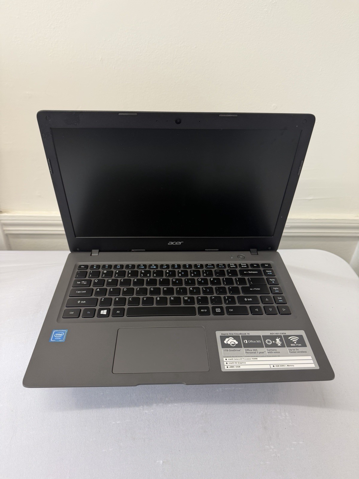 HP Pavillion 15-ab223cl Laptop – Good Screen – Intel i5-5200U – Read Des