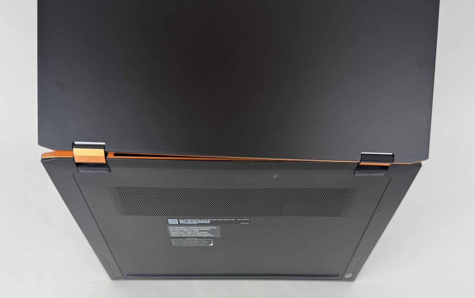 MSI Summit E13 Flip Evo A12M 13.4″ FHD+ Touch i7-1280P 16GB 1TB W11H hinge Issue