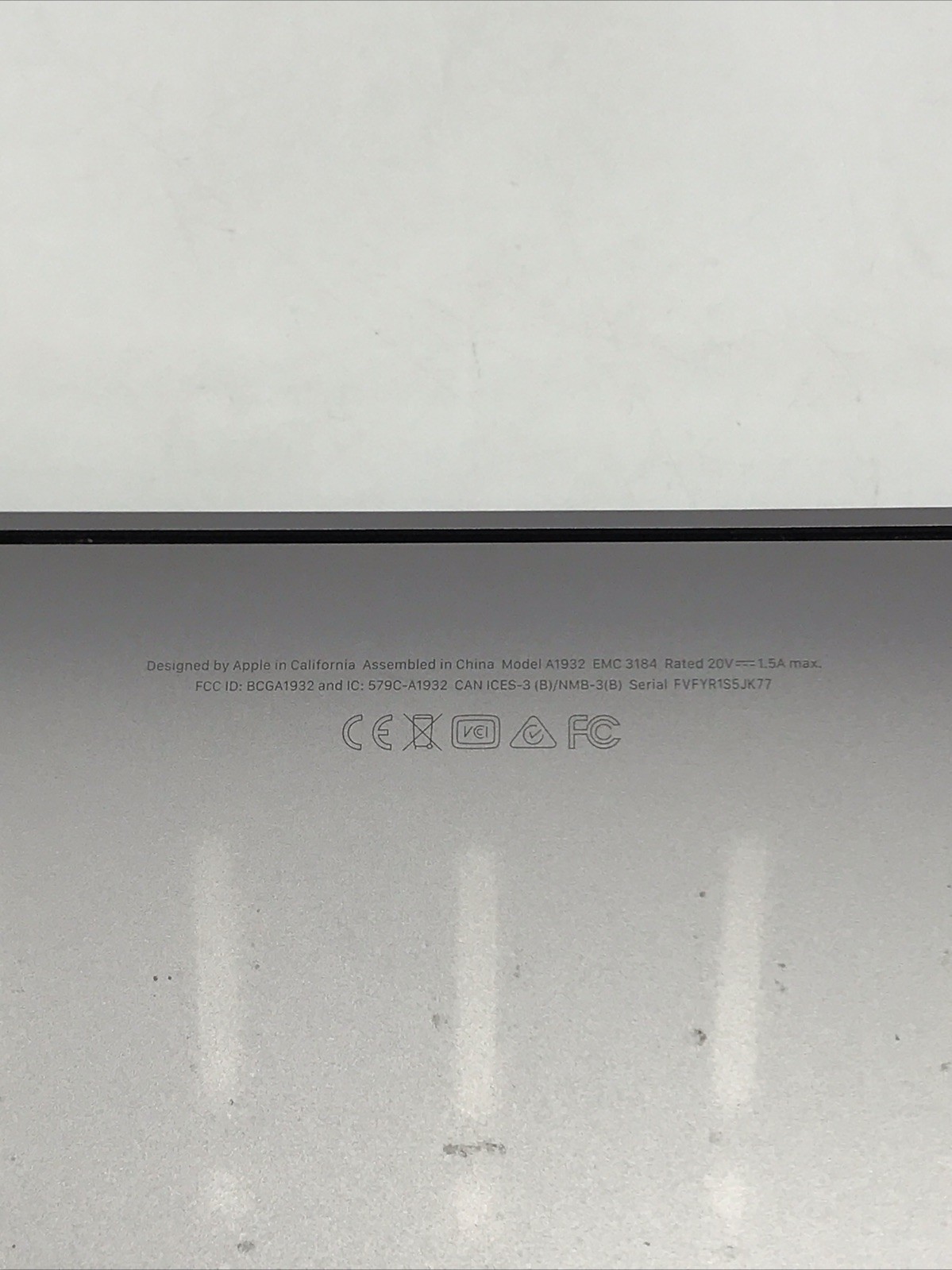 2018 Apple MacBook Air 13″ i5 1.6GHz 8GB 128GB – A1932 EMC3184 *Read* D/F Grade