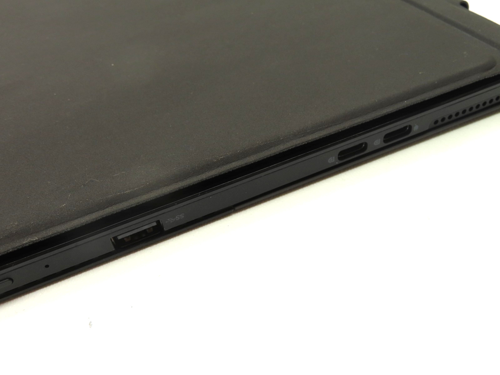 Dell Latitude 5290 2-in-1 12.3″ Touch i3-8130U 2.2GHz 4GB RAM 128GB SSD