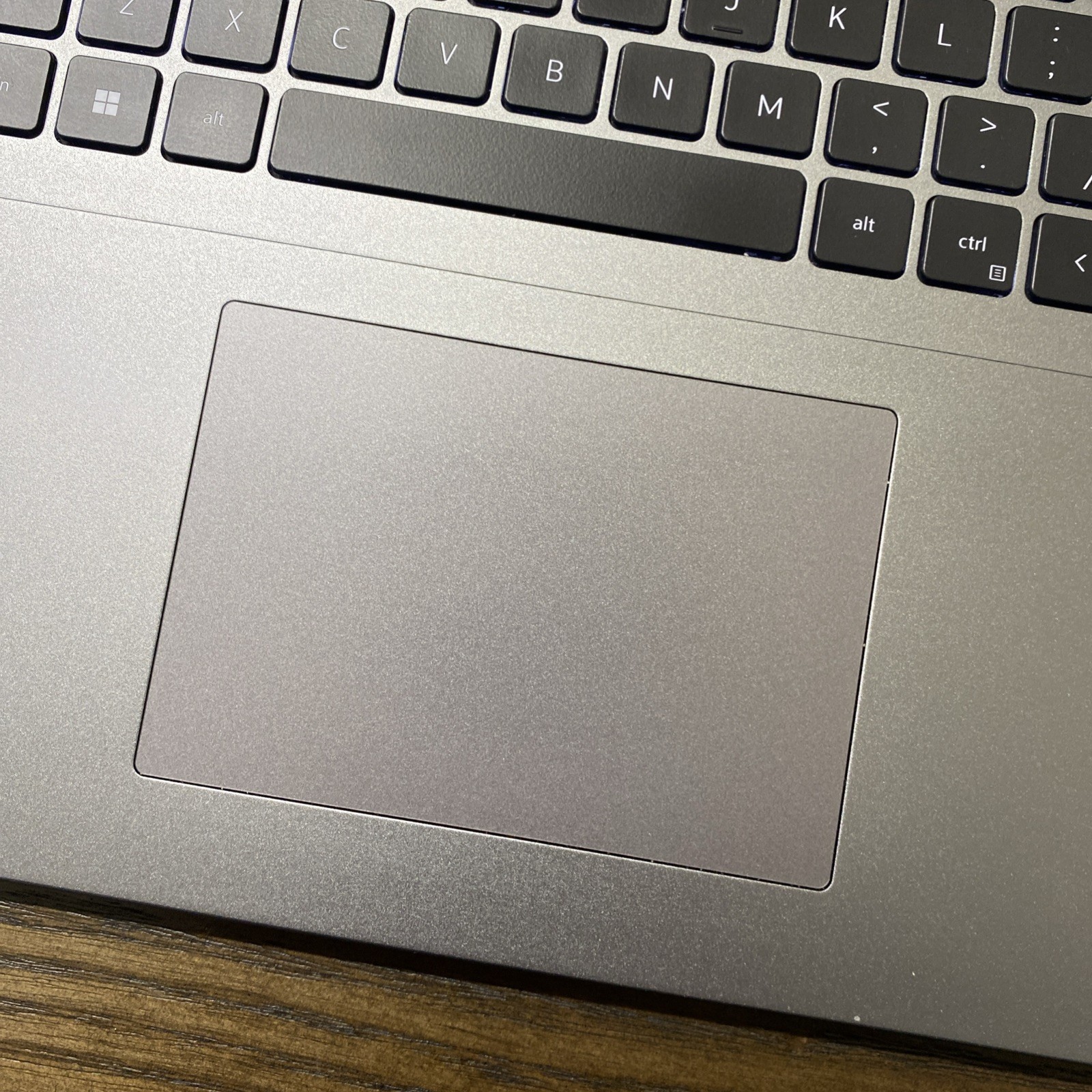 Dell Vostro 16 5630 | i7-1360P 16GB RAM 256GB FHD+ Backlit KB COSMETIC ISSUES