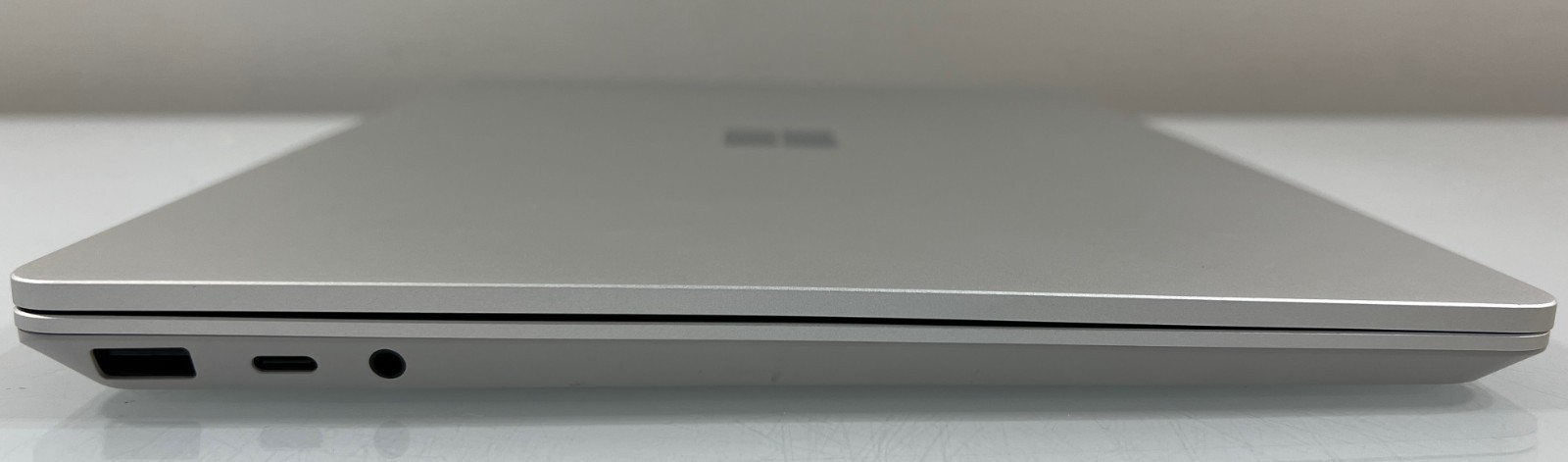 Microsoft Surface Laptop Go 12.4″ Touch i5 10th Gen 8GB RAM 256GB SSD *MINT