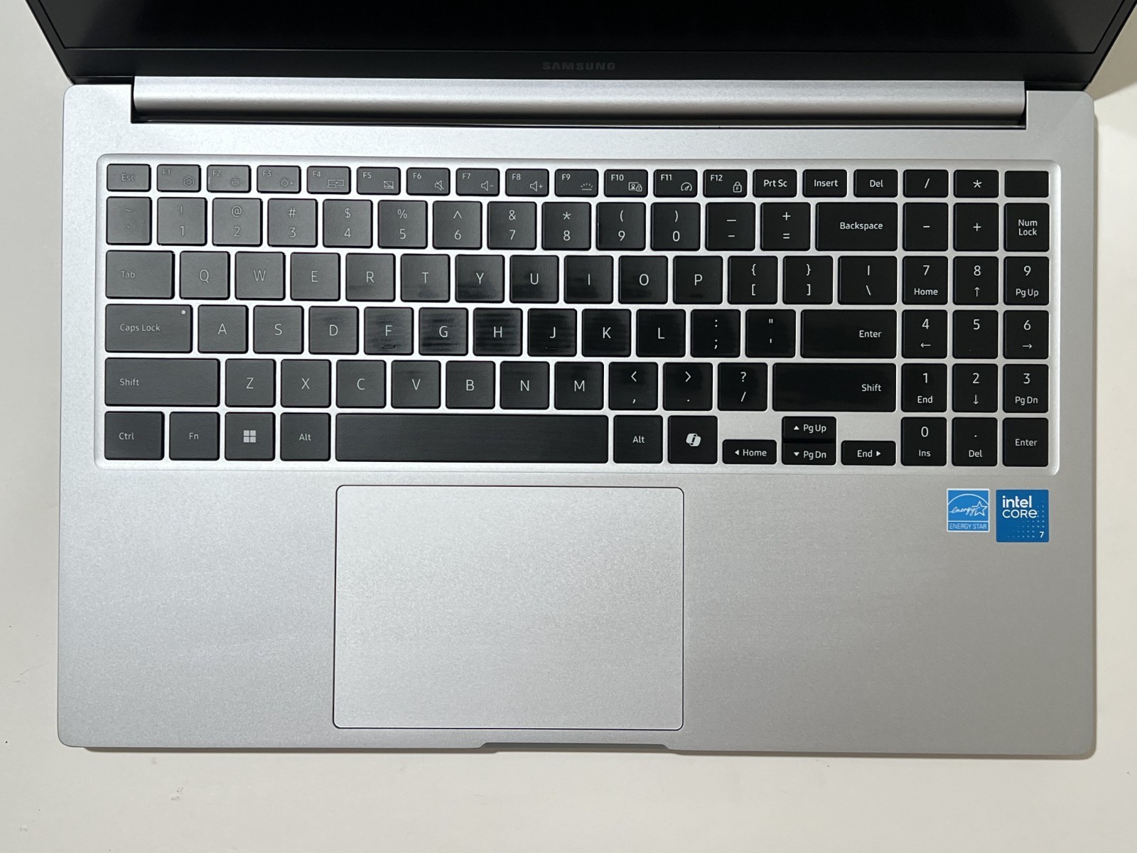 Samsung Galaxy Book4 Intel Core 7 150U 16GB 512GB SSD WIN11 NP750XGK #MWW