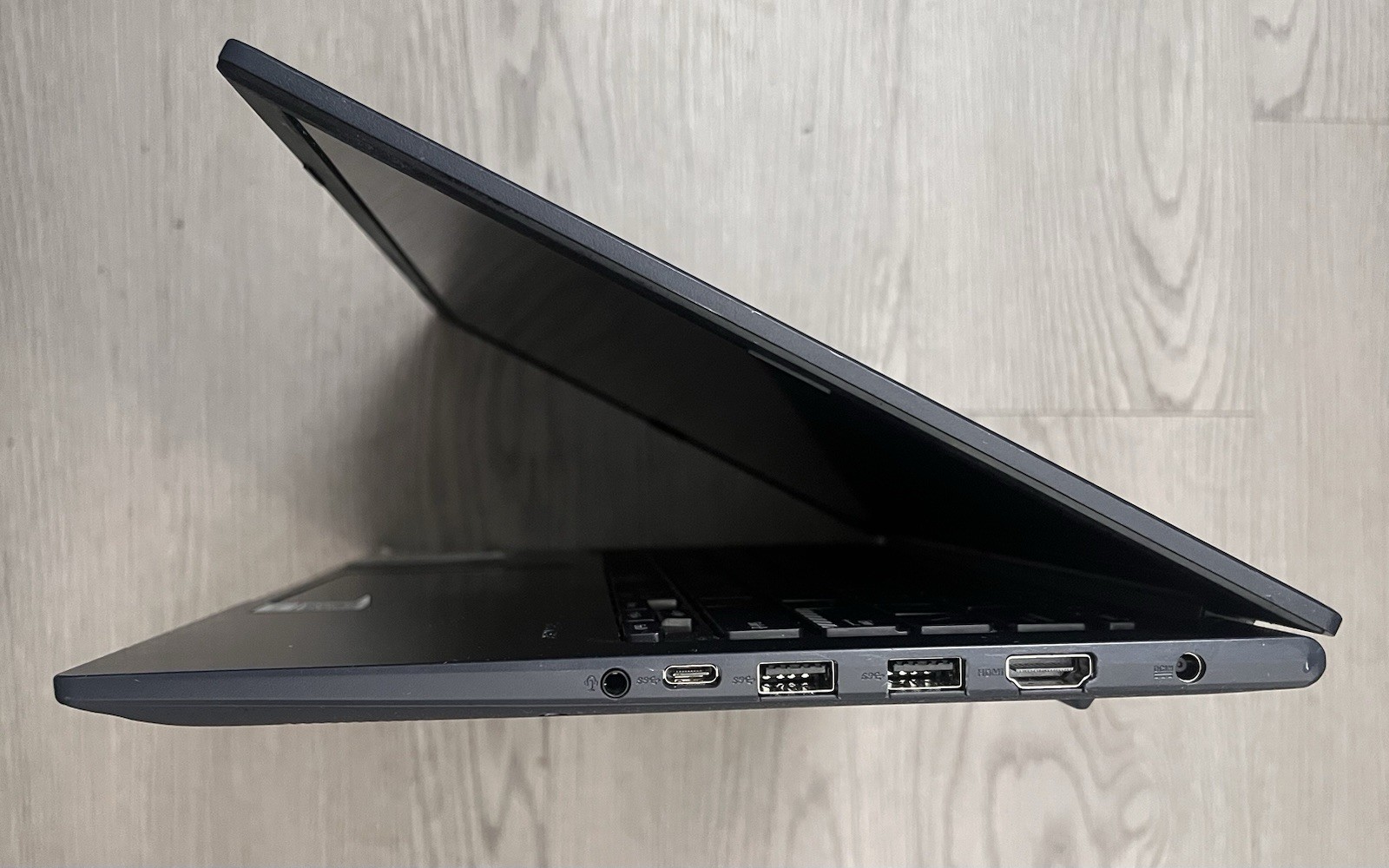 Asus Vivobook 14 X1404V 14″ i3-1215U 1.2GHz 16GB RAM NO SSD WiFi/BT