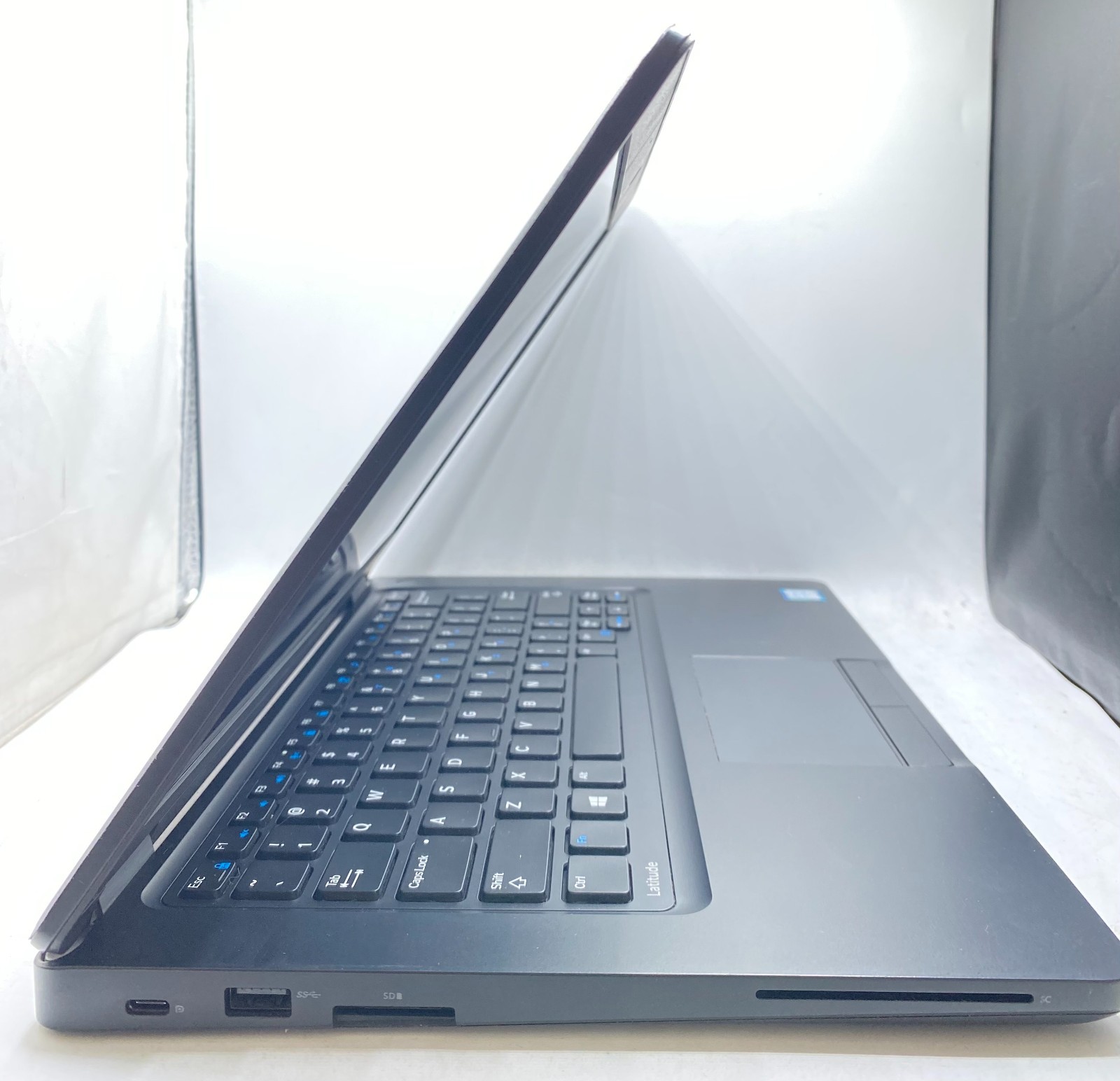 Dell Latitude 5480 Intel Core i5-6300U @ 2.40GHz 8GB RAM 256GB SSD
