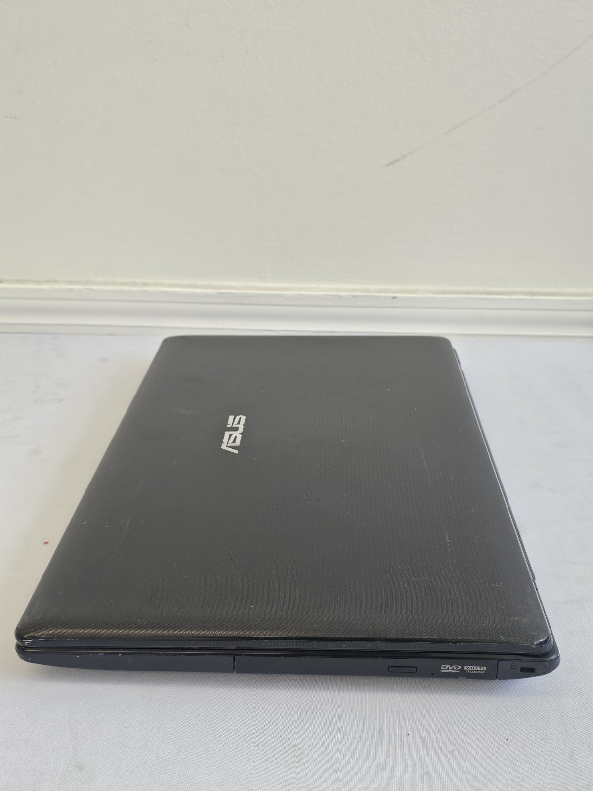 ASUS X755J Laptop – Intel i7 – 8GB RAM – 250GB HDD – BAD BATT – Windows 10