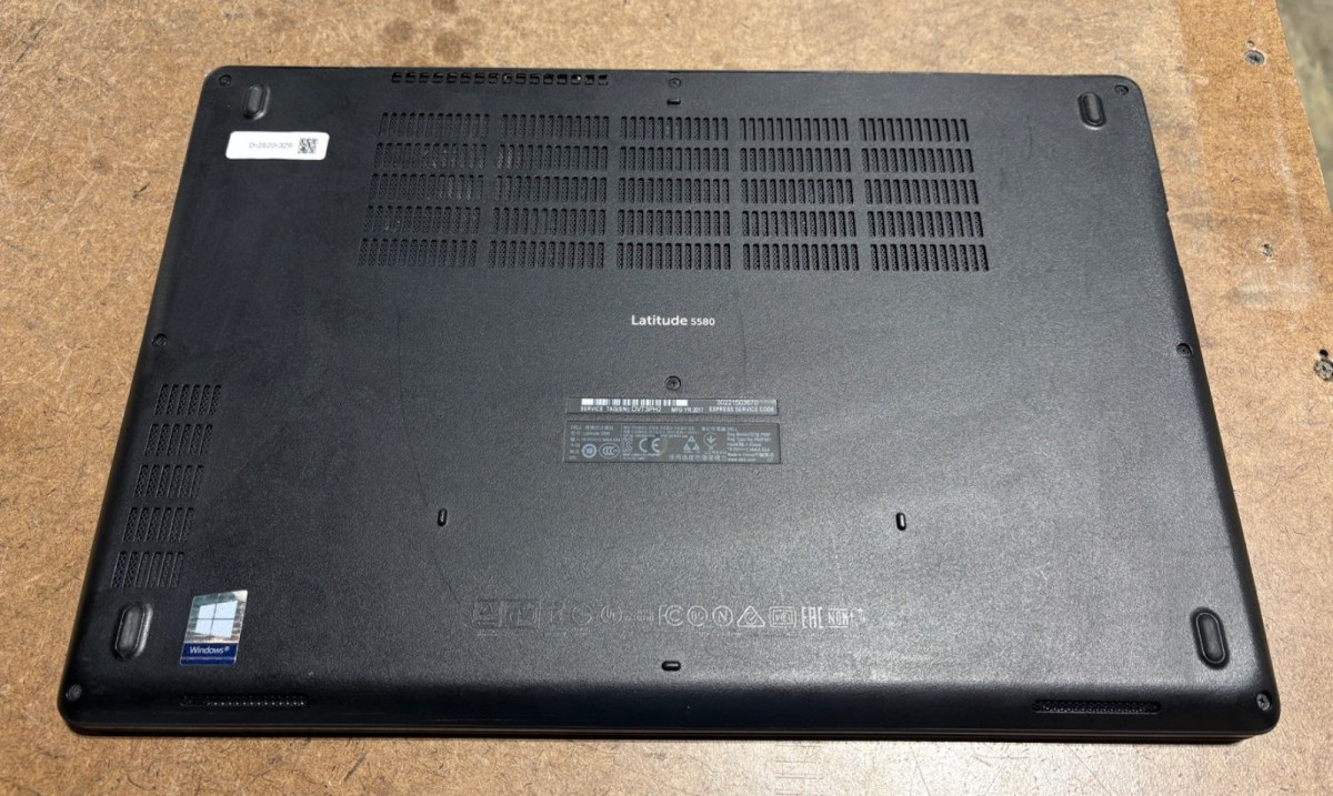 Dell Latitude 5580 15.6″ i5-7200U 8GB RAM 275GB SSD No Charger/OS