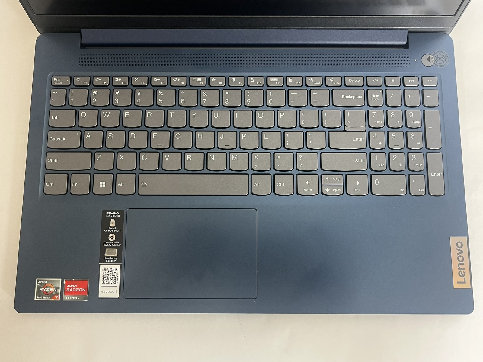 Ideapad Slim 3 15ABR8 15.6in FHD AMD Ryzen 7 7730U 2GHz 16GB RAM 512GB SSD