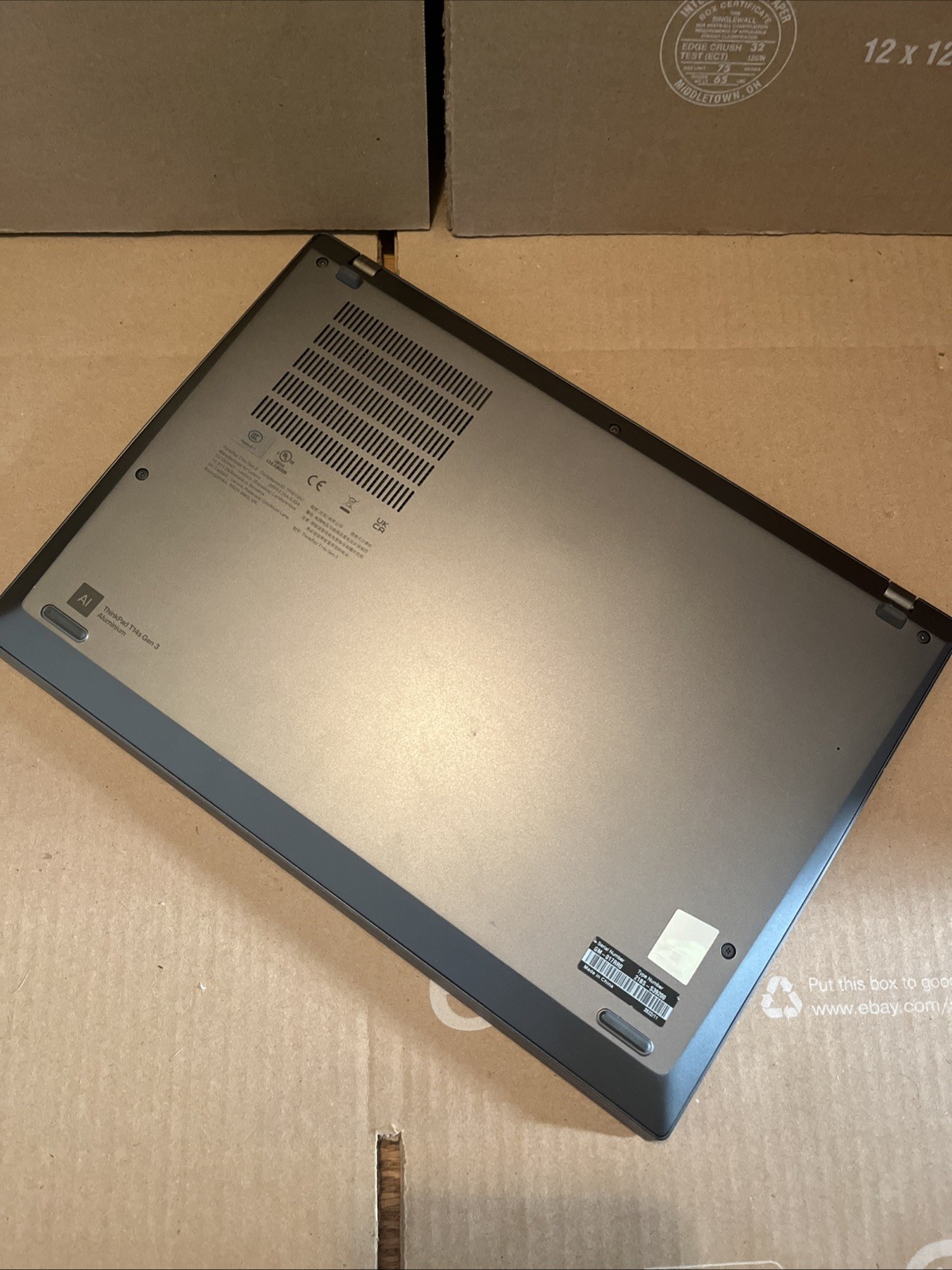 Lenovo ThinkPad T14s Gen 3 – i7-1270P – 32GB DDR4 – 512GB SSD – 14’ Touchscreen