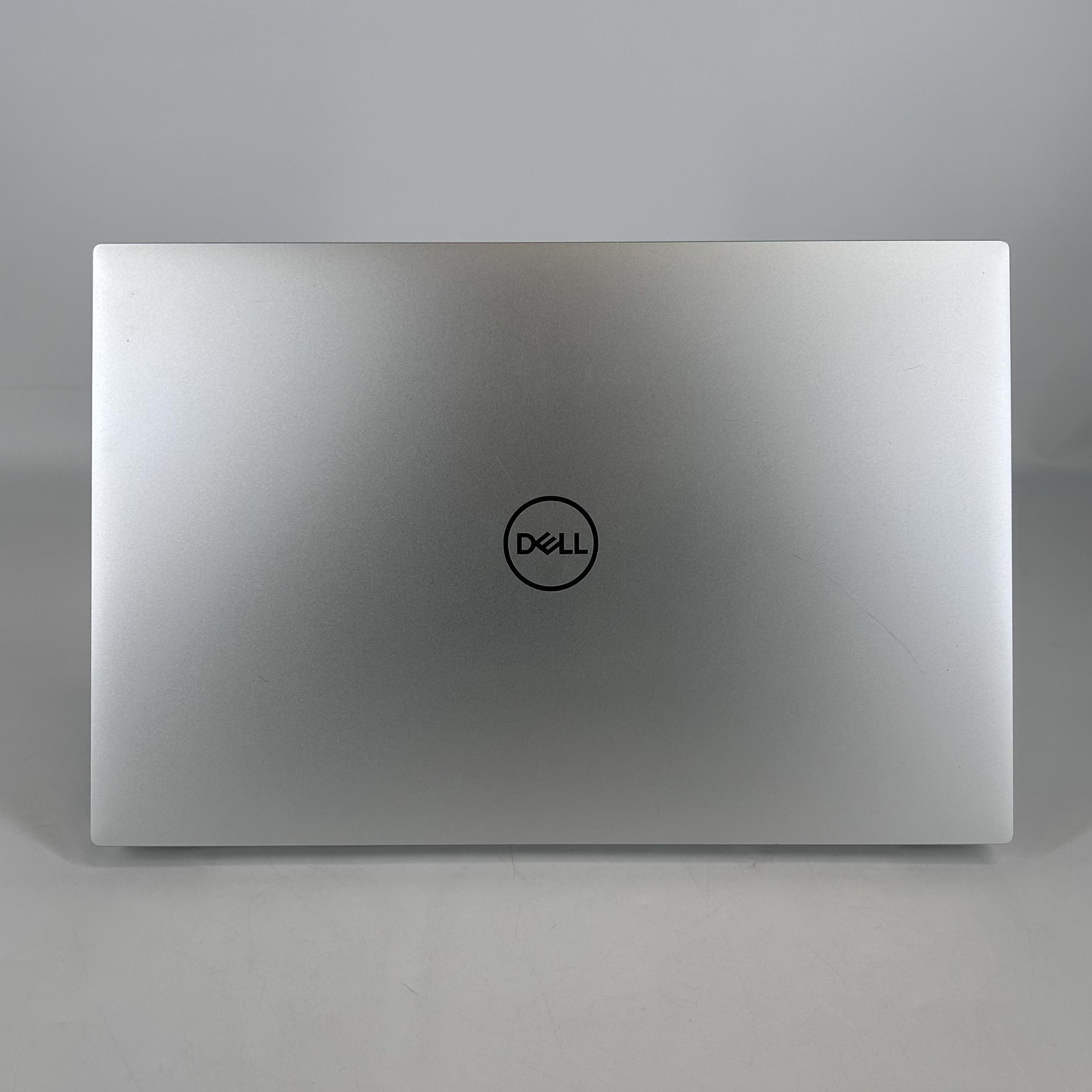 Dell XPS 17 9700 Silver UHD+ TOUCH i9-10885H 2.40GHz 64GB 2TB SSD RTX 2060 Max-Q
