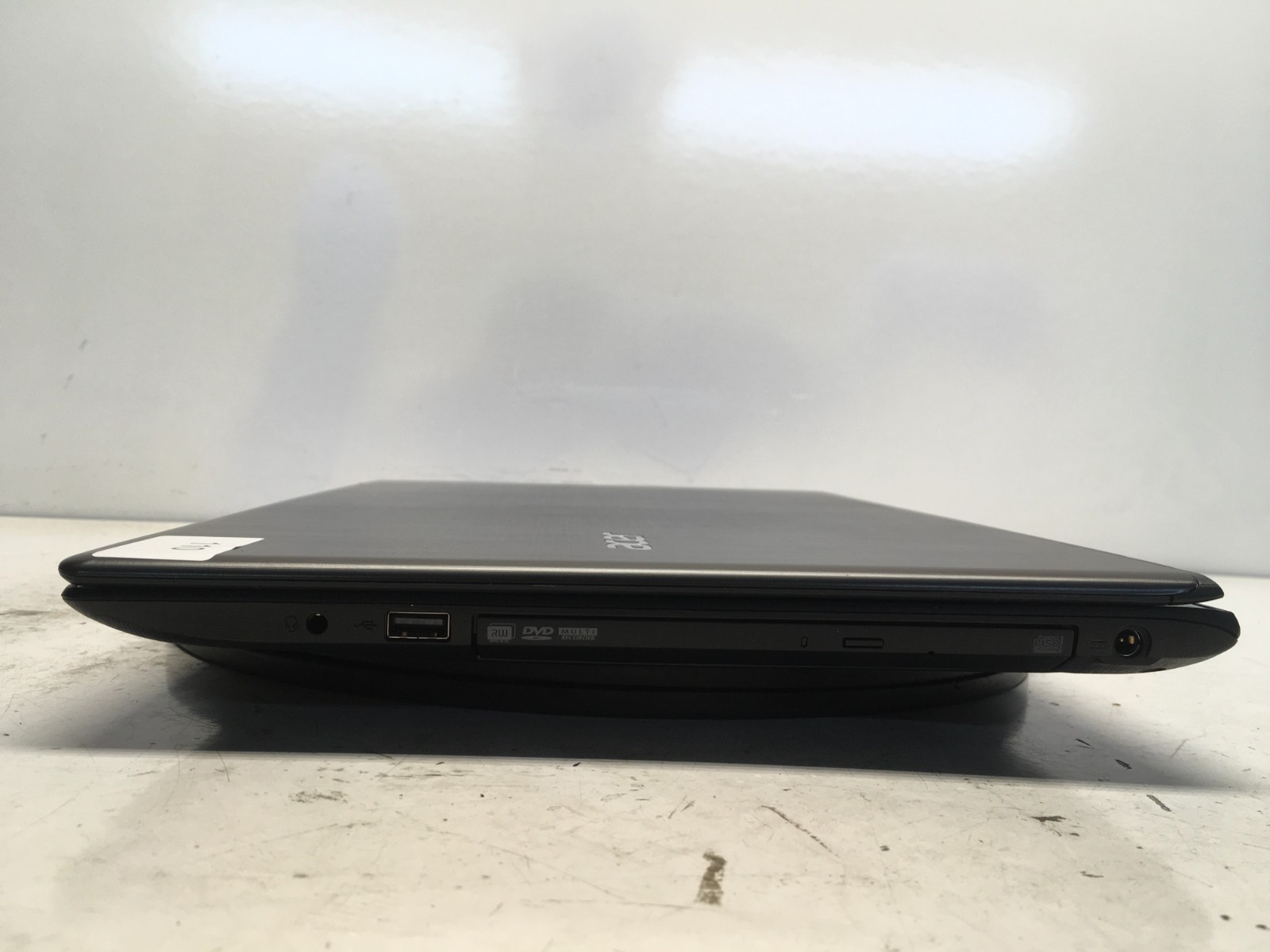 Acer Aspire E5-575 N16Q2 Intel i3-7100U 2.4GHz 4 GB NO HDD