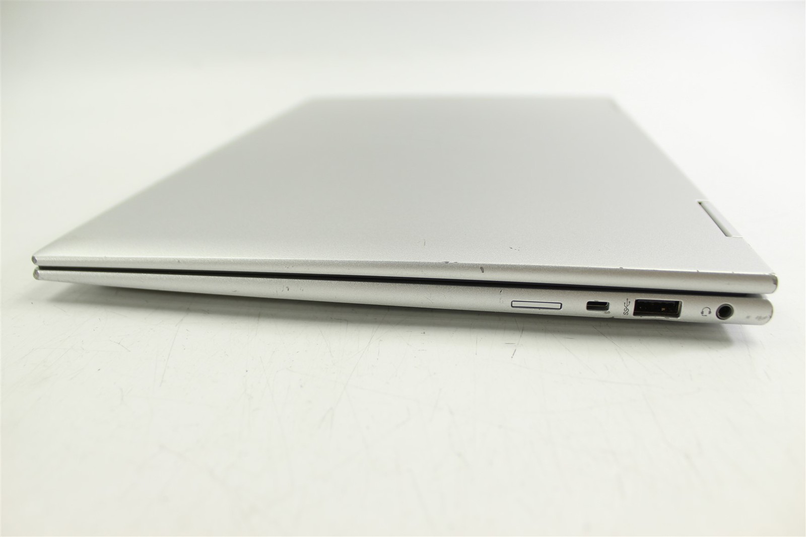 HP EliteBook x360 1040 G9 14″ i5-1245U 1.6GHz 256GB SSD 16GB RAM W11P