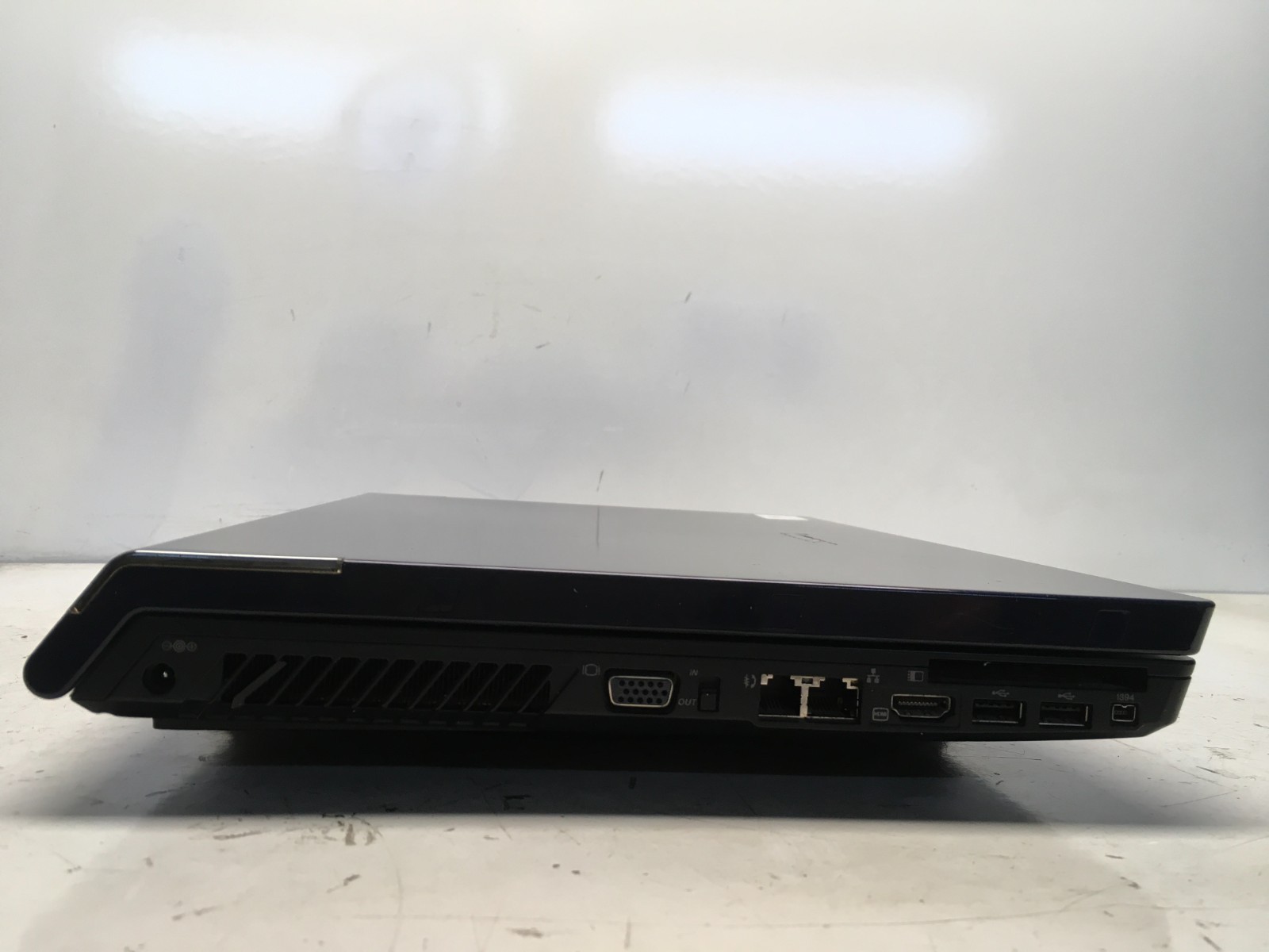 Lenovo IdeaPad Y710 Intel Core 2 Duo T5450 1.66GHz 1 GB NO HDD