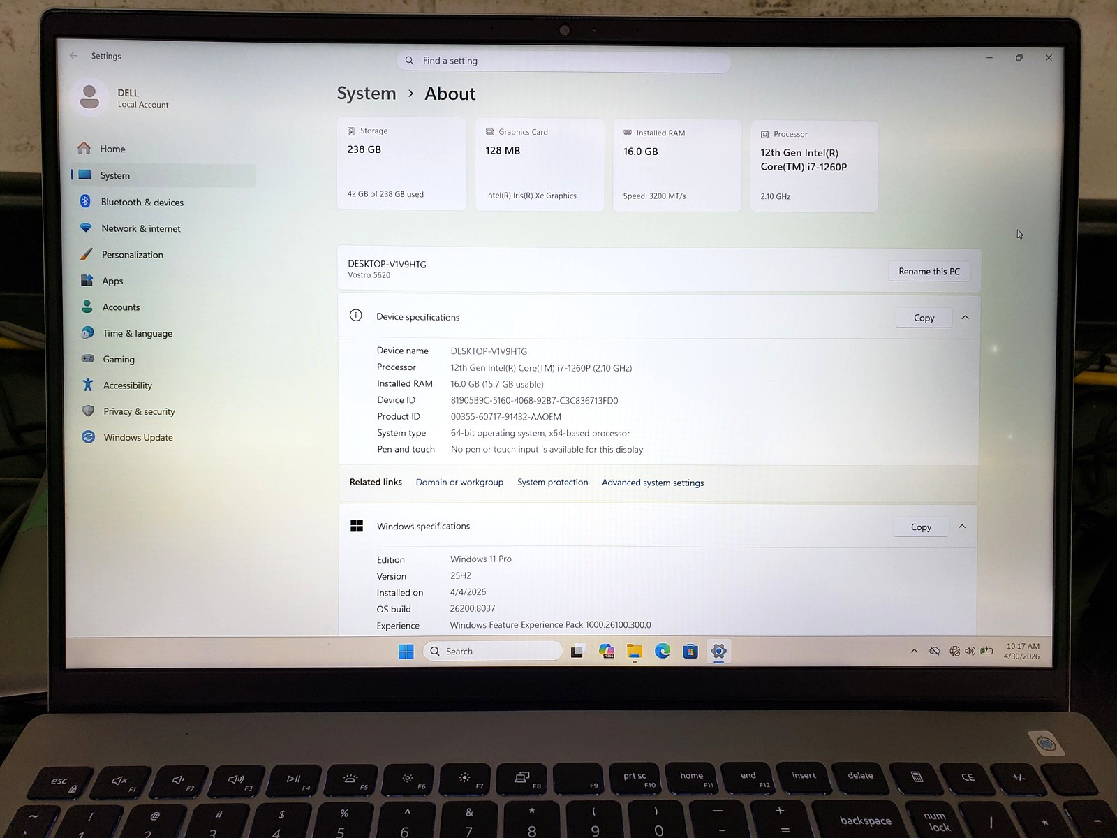 Dell Vostro 5620 Laptop i7-1260P 16GB RAM 256GB SSD 16″ Win 11 Pro Laptop PC.