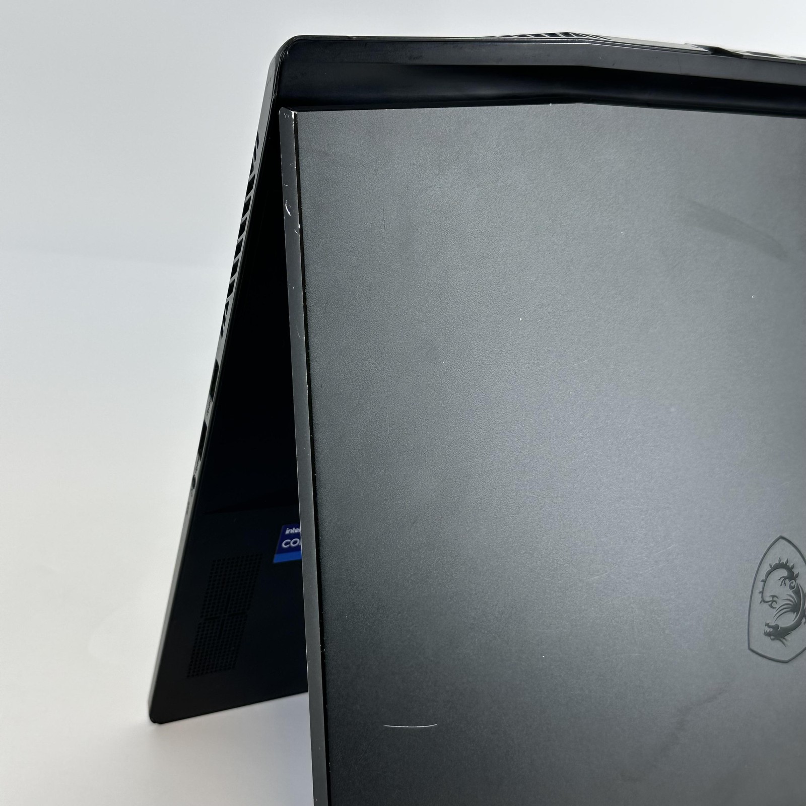 MSI Stealth 17 Studio 17.3 2K 2.6 GHz i9-13900H 64GB 1TB SSD RTX 4090 Good