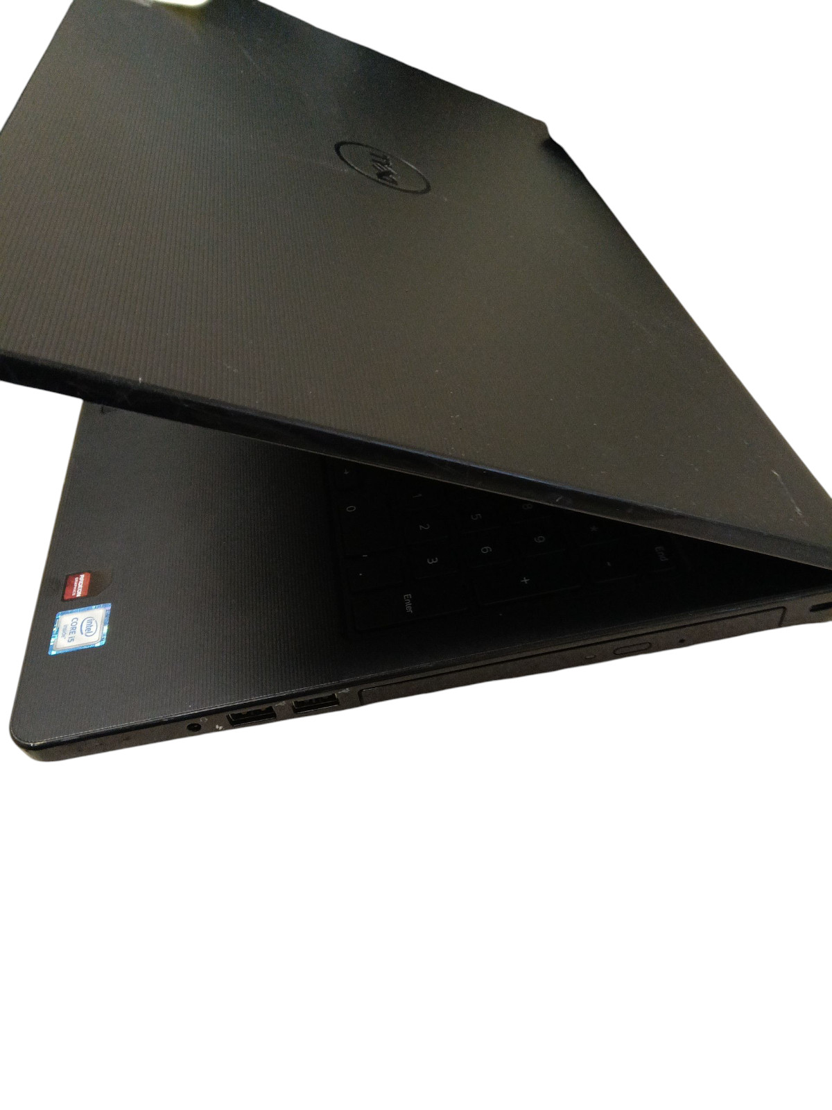 Dell Vostro 3559 i5 6200u 2.4GHz 256GB SSD 12GB RAM Wi-Fi AMD Radeon R5 M315 w11