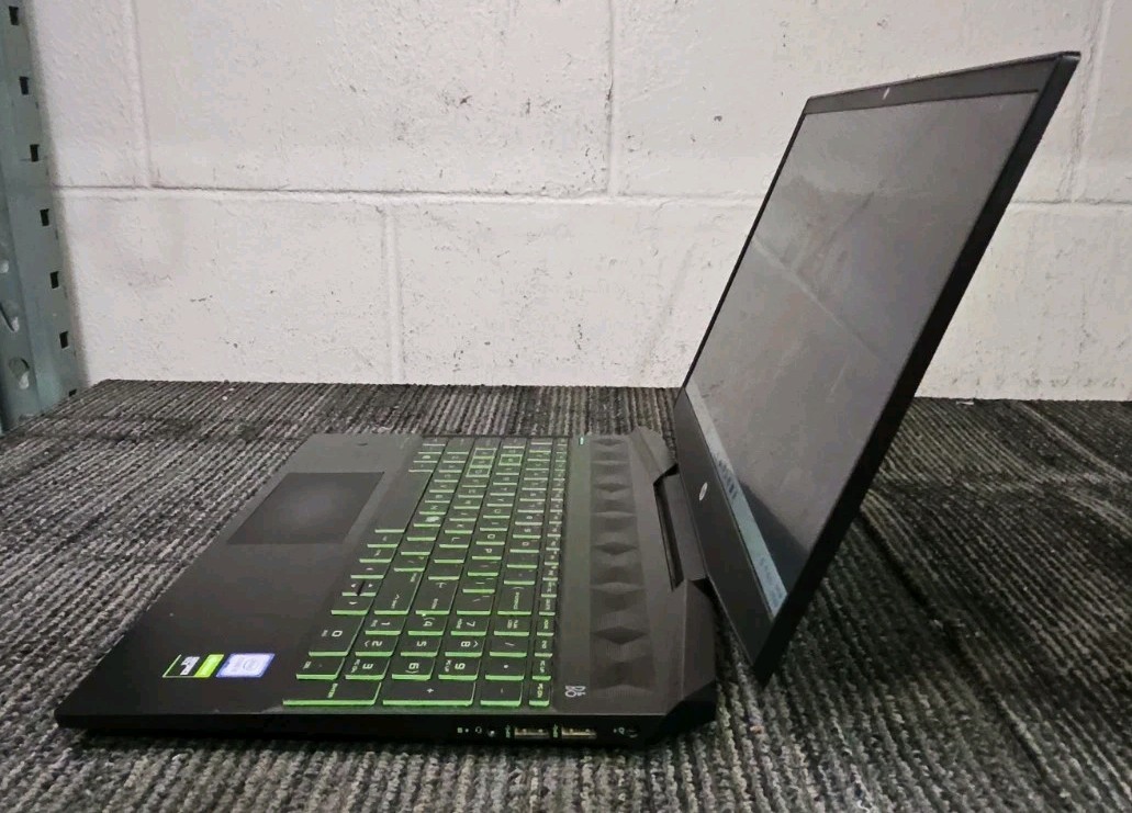 HP Pavilion 15-dk0xxx Gaming Laptop GTX 1650 16GB 240GB – FOR PARTS/NOT WORKING