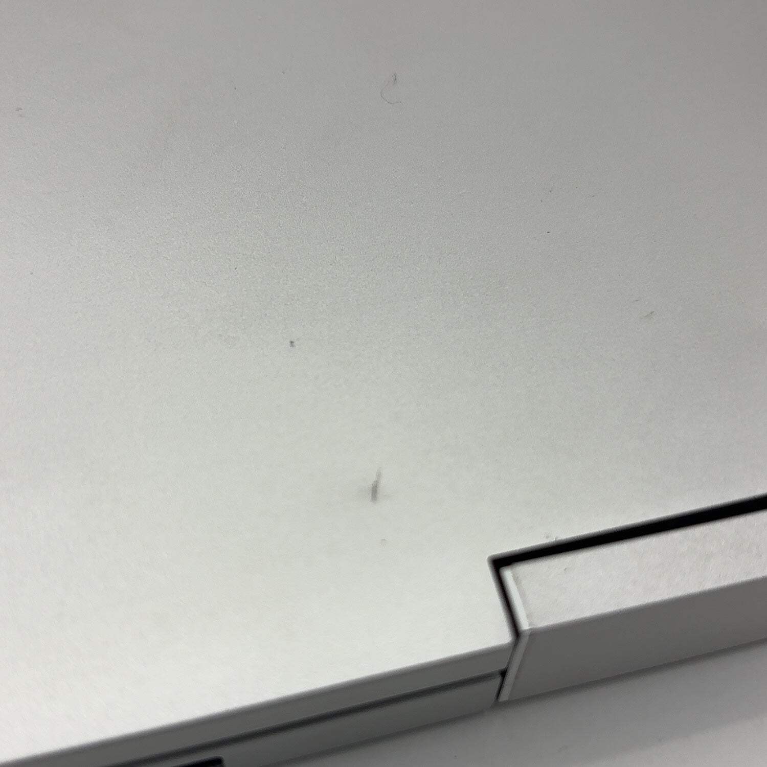 HP Envy x360 15M-ED0013DX 15.6″ i5-1035G1 1.0GHz 8GB RAM 256GB SSD