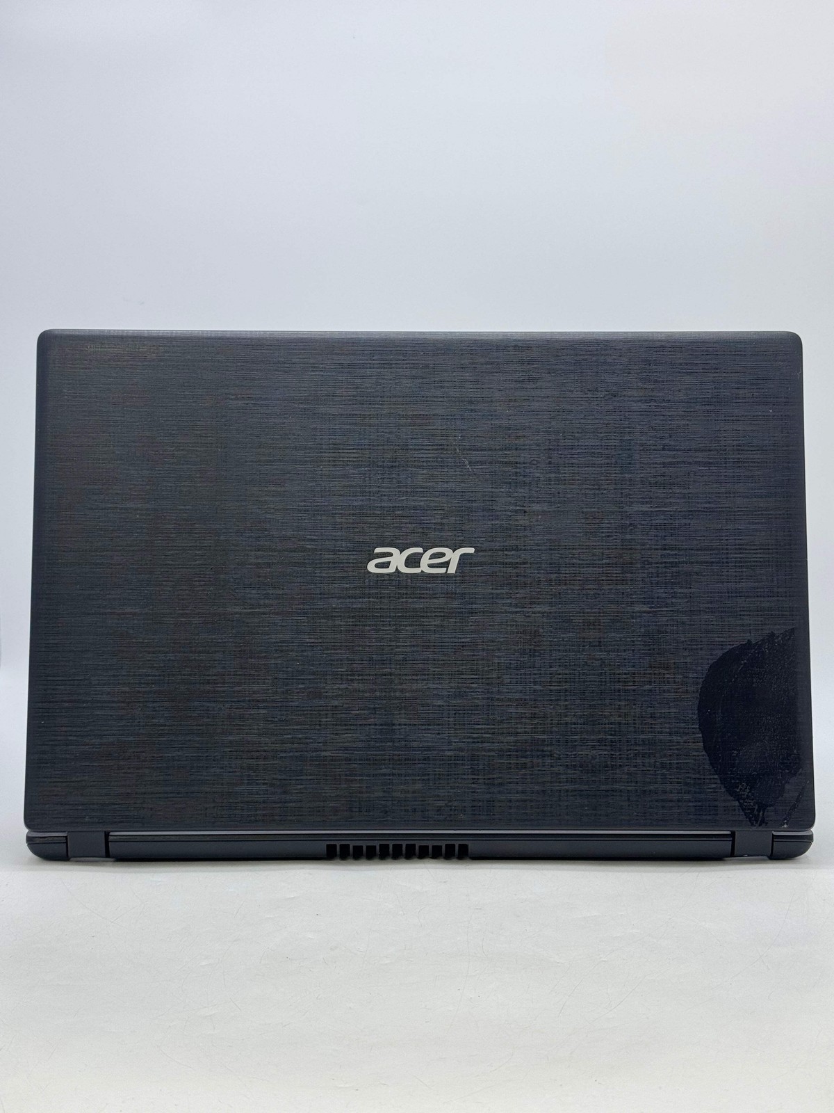 Acer Aspire 3 A315-51 Core i3 7th Gen 4GB RAM 1TB HDD 15.6″ Black For Parts