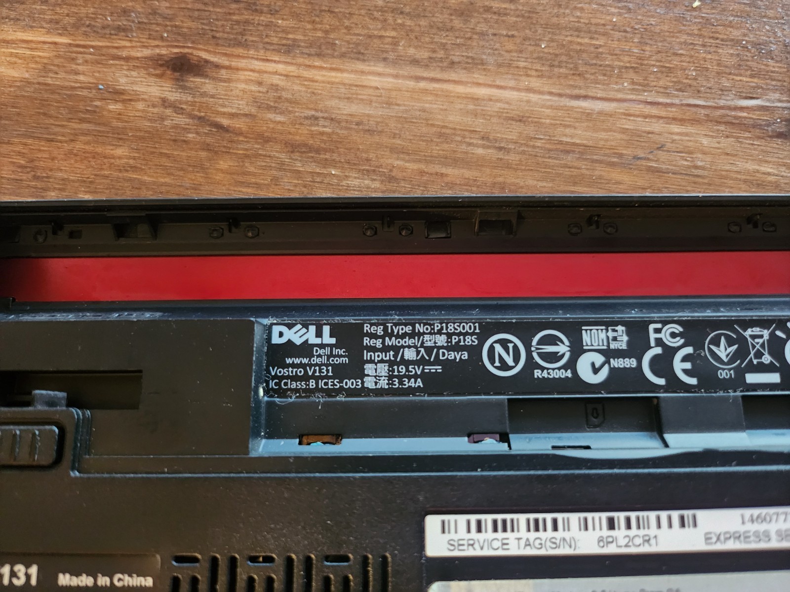 Dell Vostro V131 / Intel i3-2330M / 4GB RAM / 128GB SSD