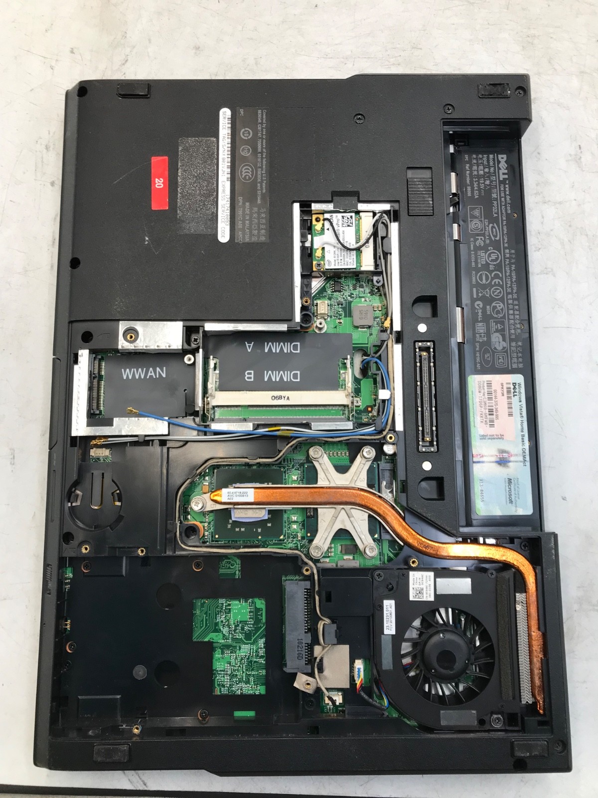 Dell Latitude E5400 Intel Core 2 Duo 14″ Laptop-BAD DISPLAY/MISSING KEYS-MZ