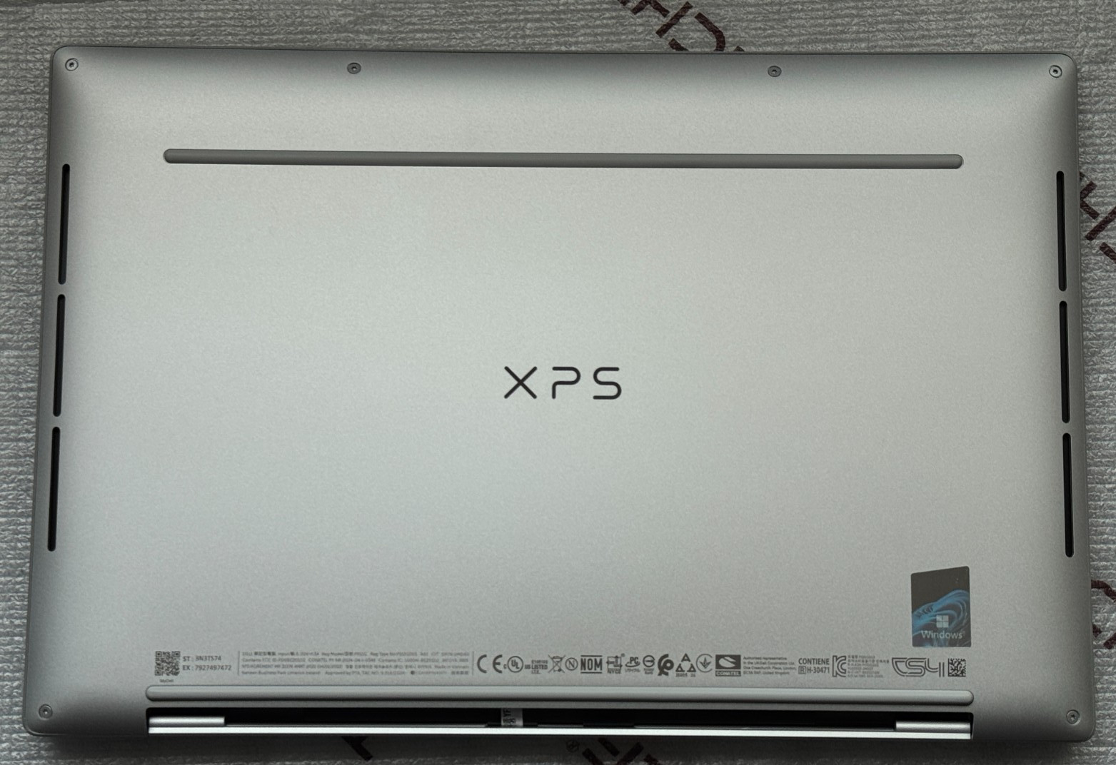 Dell XPS 13 9350 13.4″ 3K OLED Touch Laptop Ultra 7 258V 32GB RAM 1TB SSD