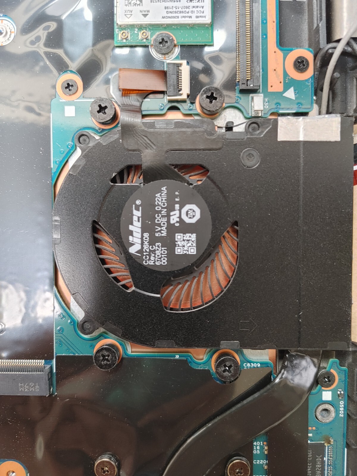 Lenovo ThinkPad Core i7-6500U@ 2.50GHz, NO RAM ,NO HD ( Selling Motherboard)