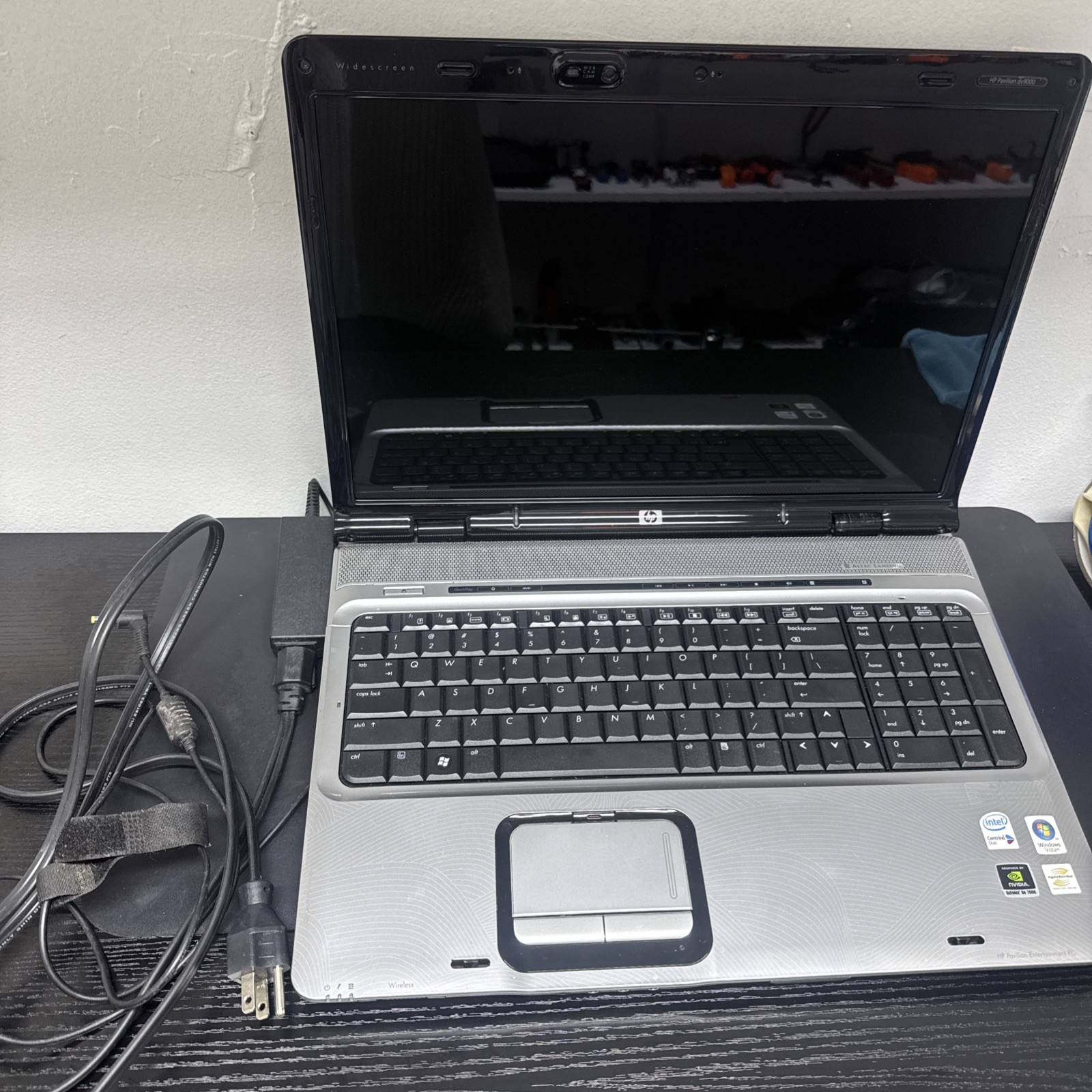 HP Pavilion Entertainment Laptop PC Linux Bodhi DVD For Parts