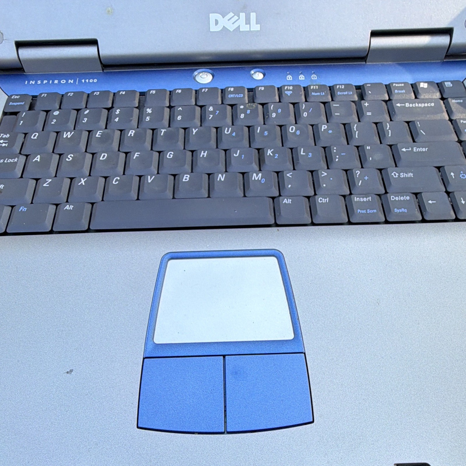 Dell Inspiron 1100 15in Laptop Pentium 4 Windows XP Home w/ Charger