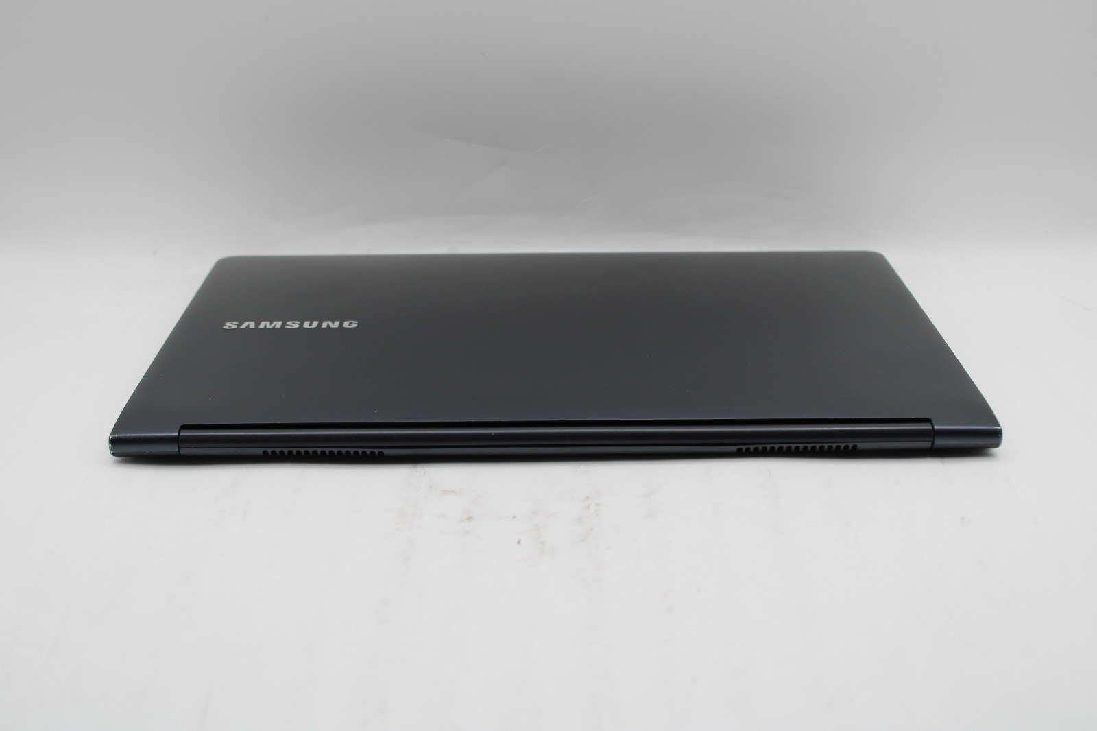 Samsung Series 9 NP900X3E i7-3537U 4GB RAM 256GB SSD No OS