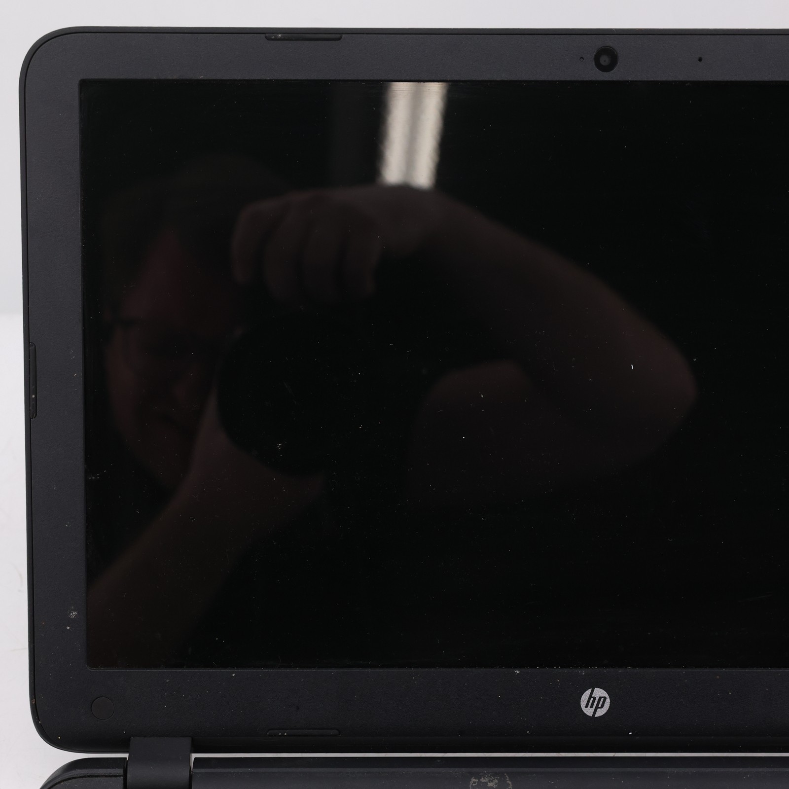 HP 15-f009wm 15.6″ Laptop AMD E1-2100 1.0GHz 4GB RAM 500GB HDD J2V78UA#ABA Grade