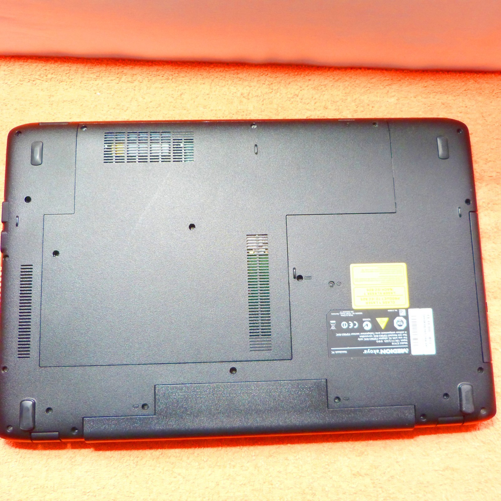 XL LOT Medion E7416 17″ TOUCH DOLBY l 8GB RAM NEW l SSD Windows 11 TURBO i5