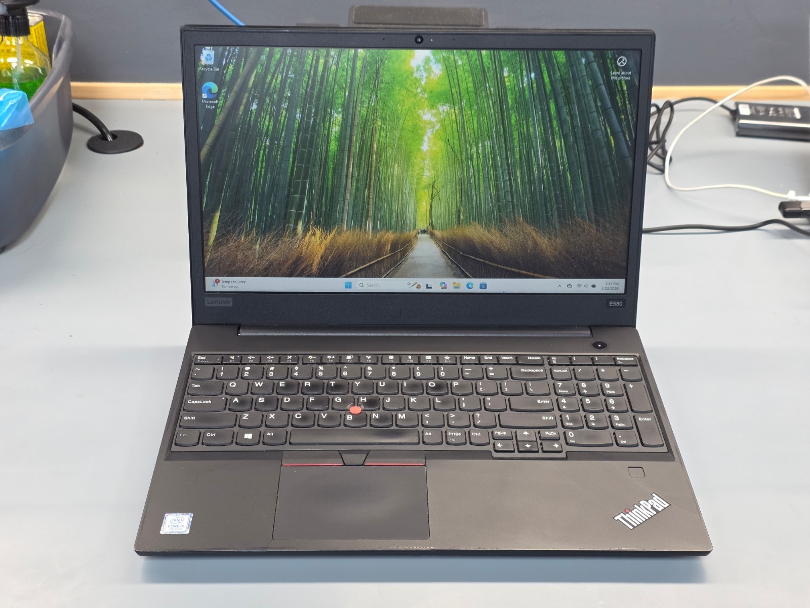 15″ Lenovo ThinkPad E580- i5-7200U, 8GB, 512GB SSD | USB-C + FHD!!