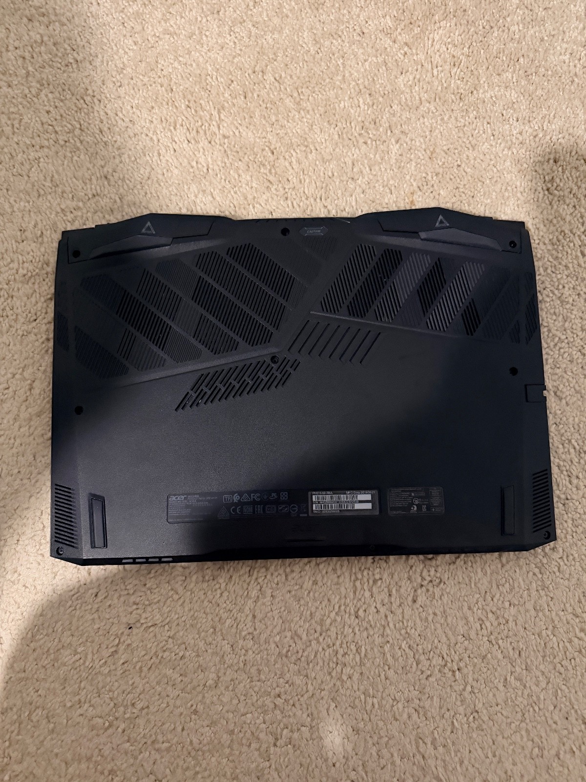 Acer Predator Helios 300 15 144Hz FHD i7-9750H 2.60GHz 16GB 256GB GTX 1660 Ti