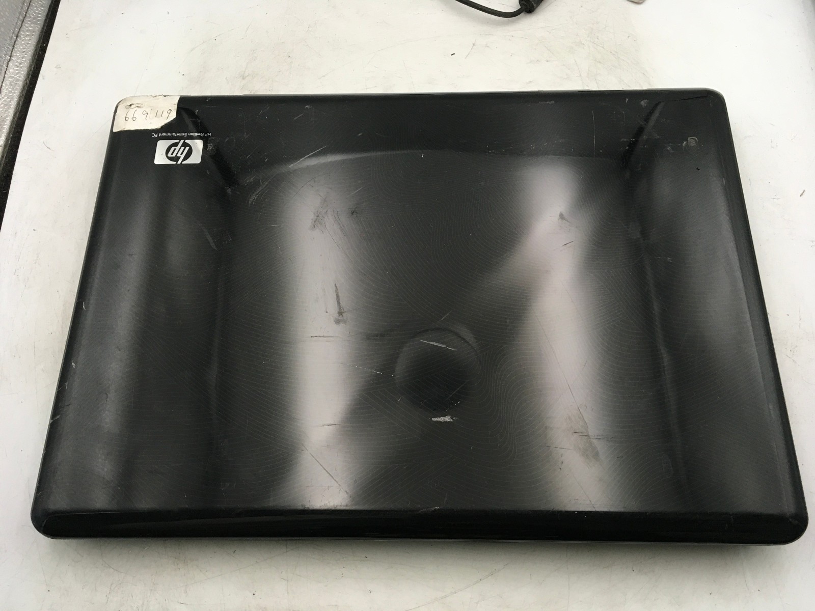 HP PAVILION DV9000 – FOR PARTS/NO BOOT – AMD TURION 64 – 1GB RAM – READ DESC -BB