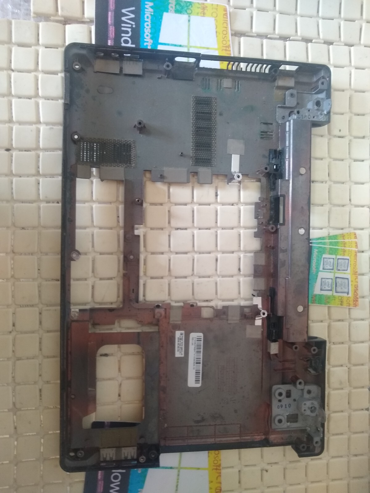 ACER EXTENSA 5632 UNDERBODY