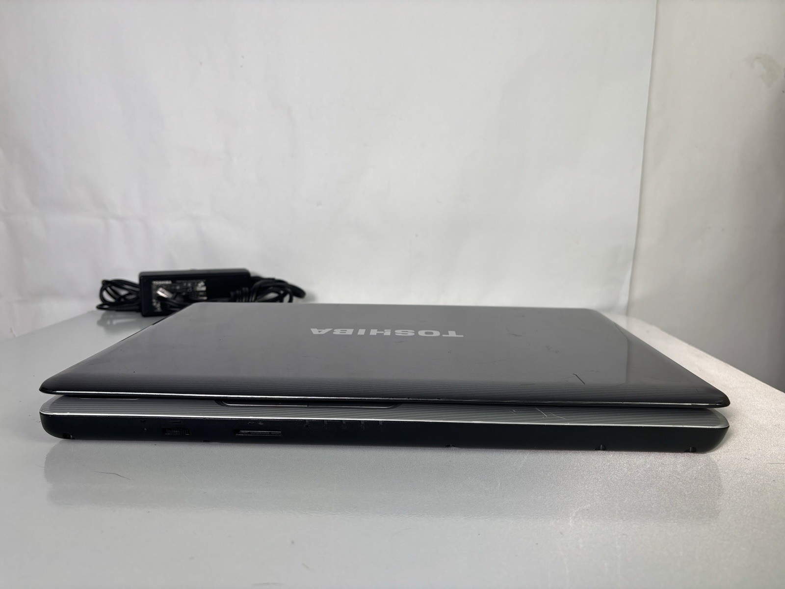 Toshiba Satellite L505 Laptop AMD Athlon II Dual-Core Windows 8 *READ