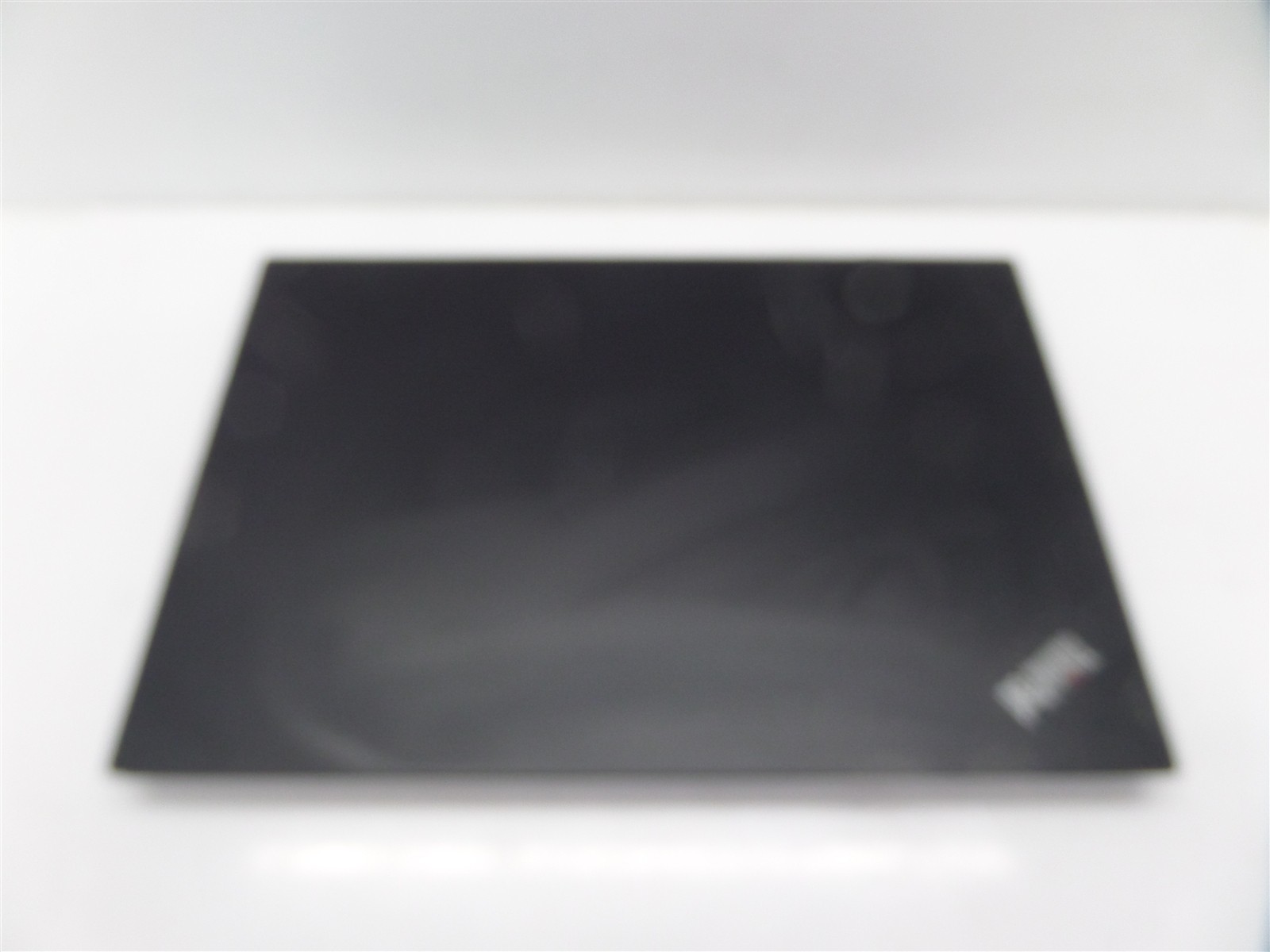 Lenovo ThinkPad E590 15.6″ w/ i7-8565U 1.8GHz CPU 4GB RAM – No HDD/Battery