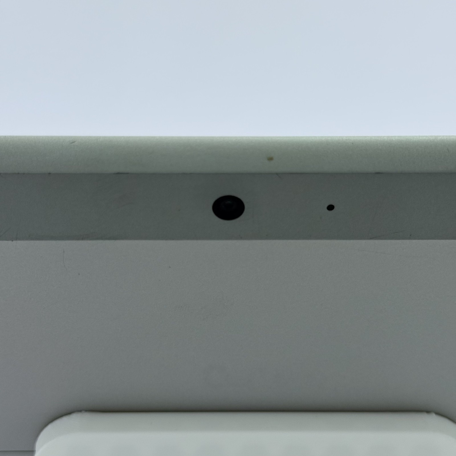 Microsoft Surface Go 1824 Pentium 4415Y 8GB RAM 128GB SSD 10″ – Silver (GRADE C)