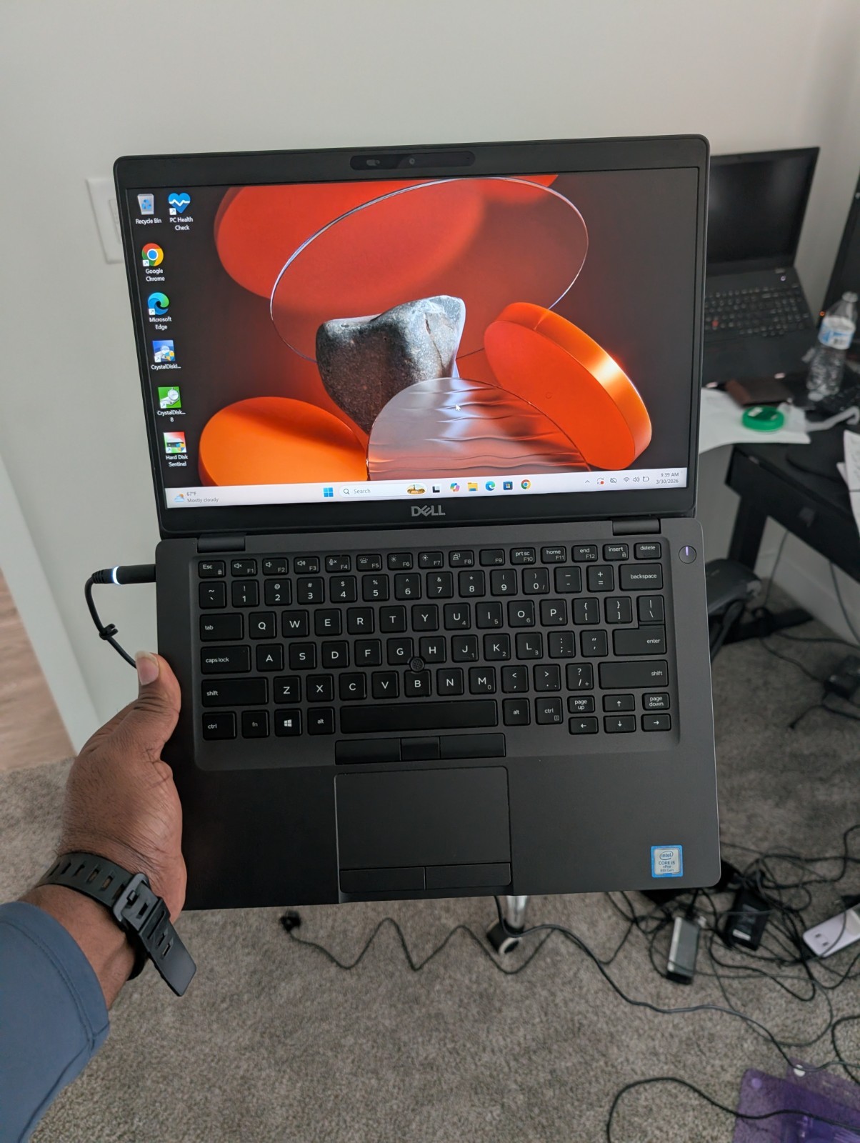 Dell latitude 5400 16gb RAM 256gb SSD Core I5 Win 11 Pro 99% battery health