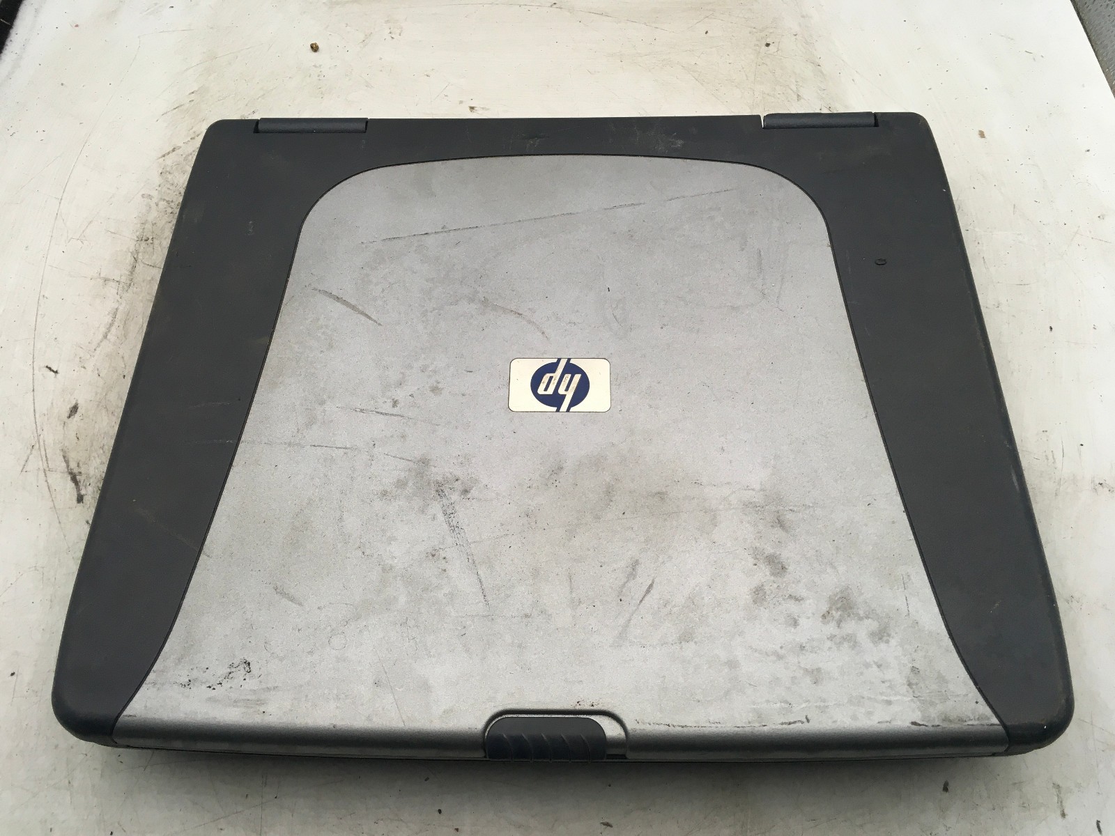 HP PAVILION XZ185 – FOR PARTS/REPAIR – INTEL PENTIUM III – 256MB RAM – READ – BB