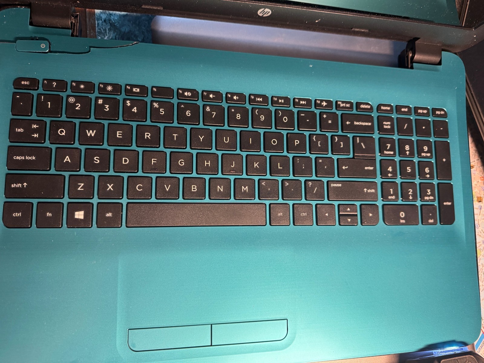 HP 15-BA010cy laptop – For parts – No CD, No Mem, No HD
