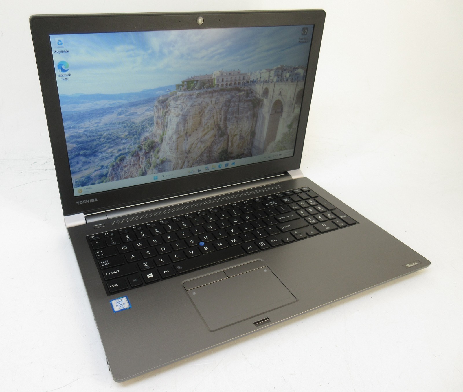 Toshiba Tecra Z50-C Laptop – Core i5-6300U 2.40GHz, 8GB RAM, 256GB SSD