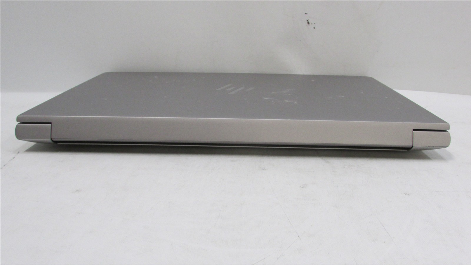 HP ZBook Fury 16 G10 i9-13950HX 2.2GHz 64GB 512GB NVME 15.6″ Win 11 Pro SCUFFS