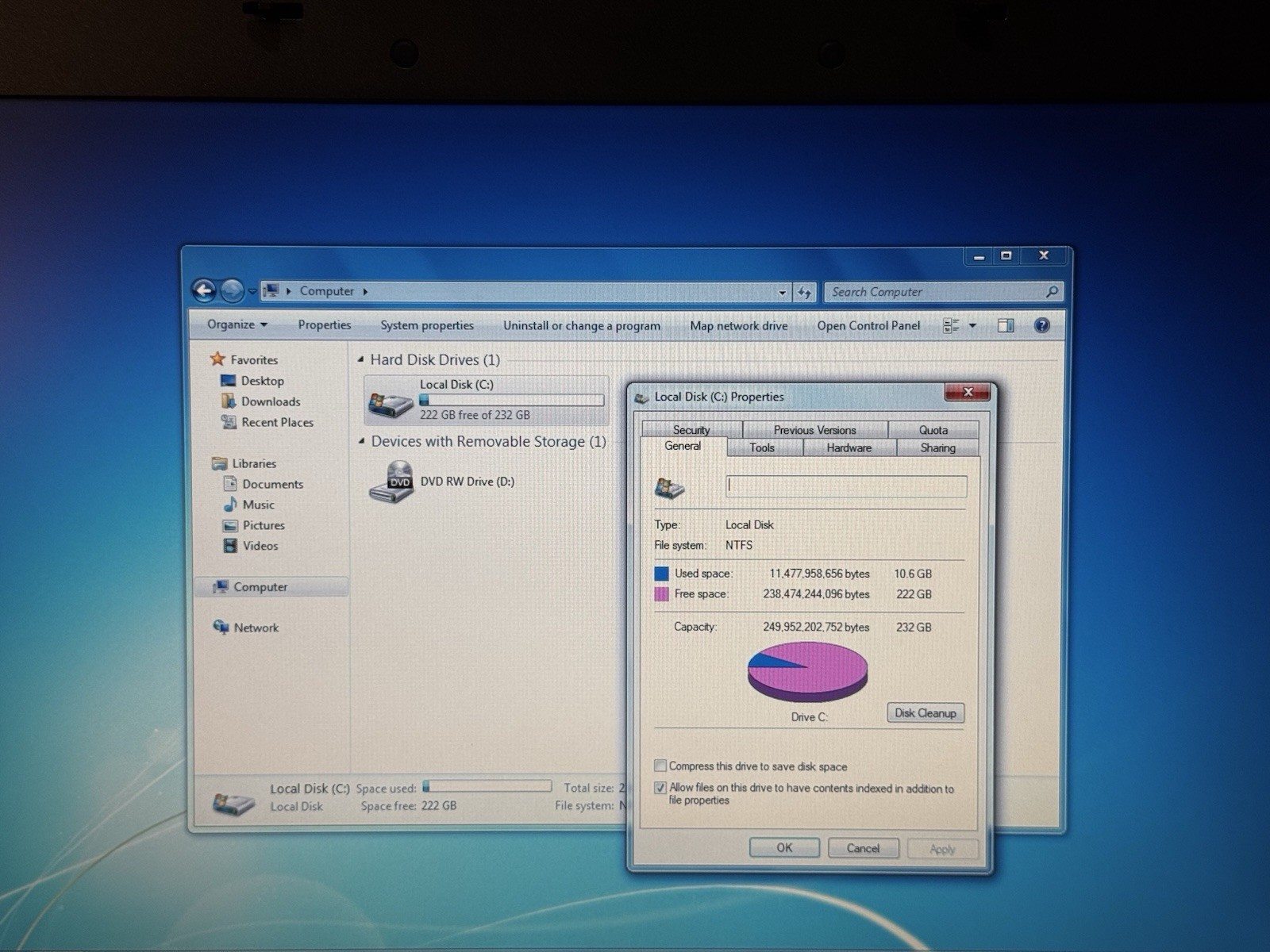 Dell Vostro 1720 Intel Core 2 Duo T6670 2.2GHz 2gb RAM 250gb HDD Windows 7