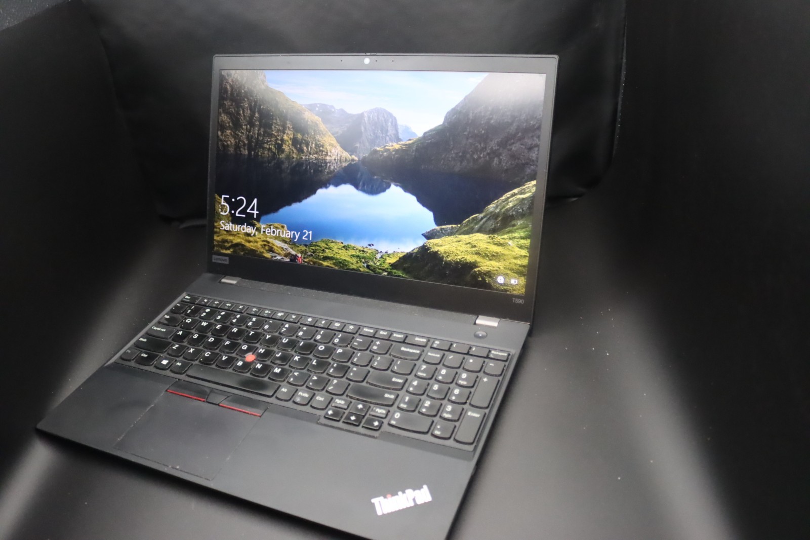 Lenovo Thinkpad T590 15.6 inch (256GB, Intel Core i5 8th Gen., 1.60GHz, 8GB)…